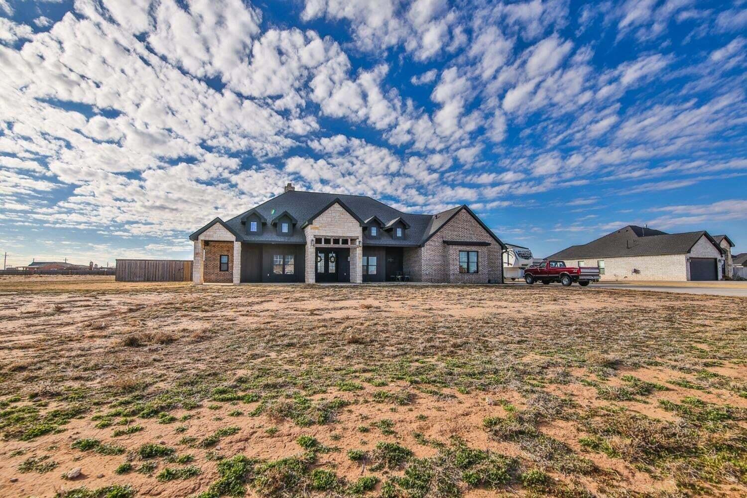 19210 County Road 2240 Property Photo
