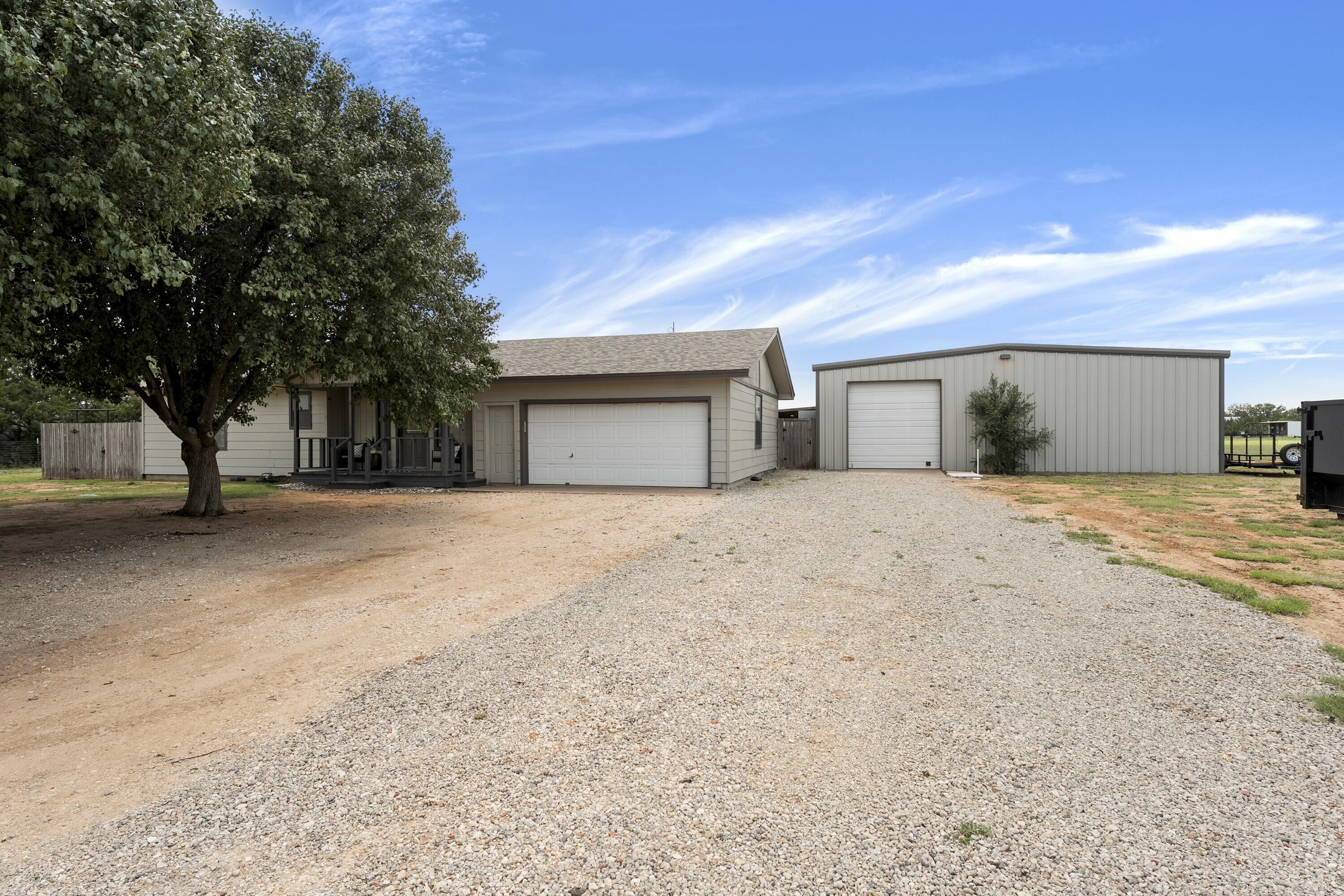 7421 County Rd 6150 Property Photo 1
