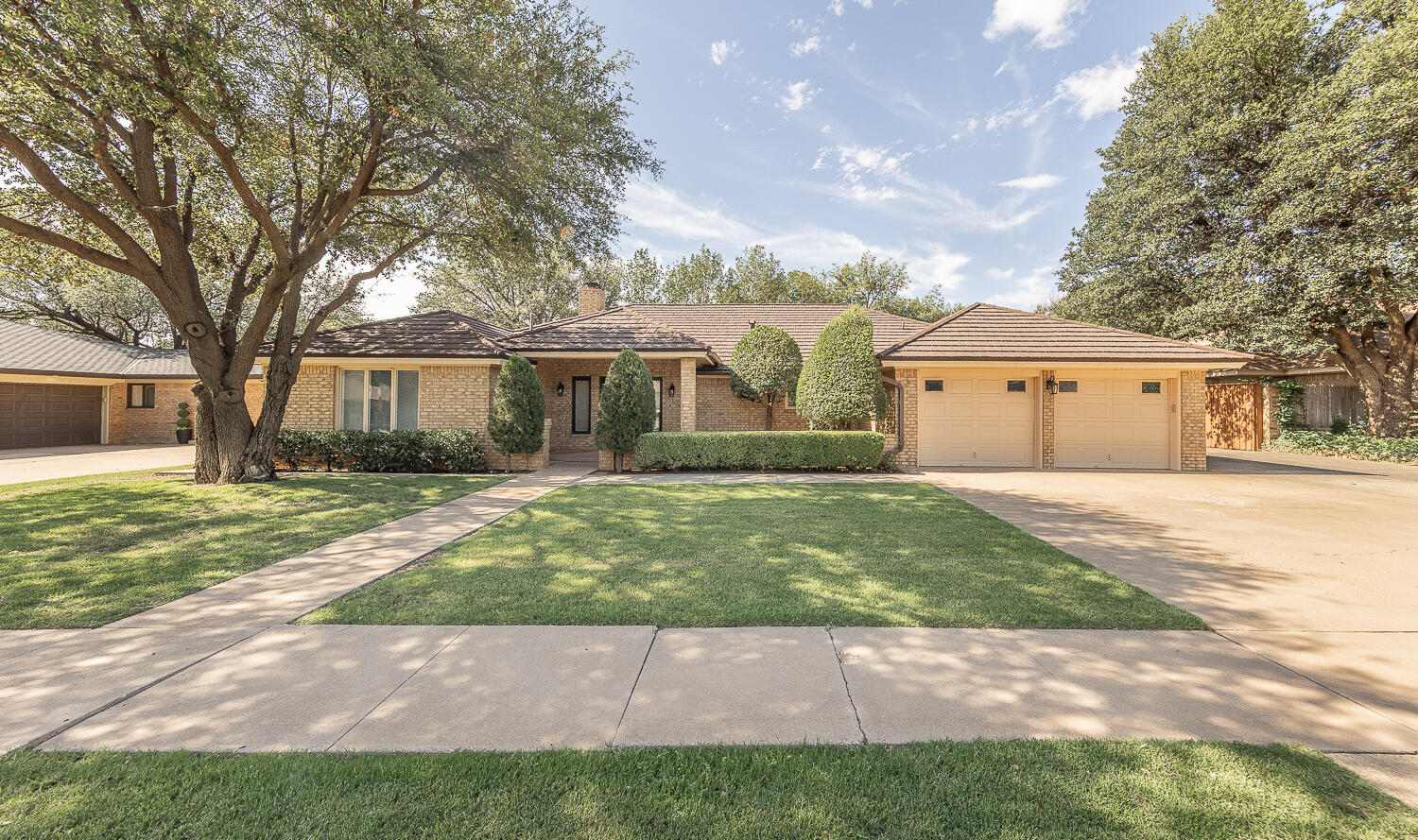 4207 87th Street Property Photo 1