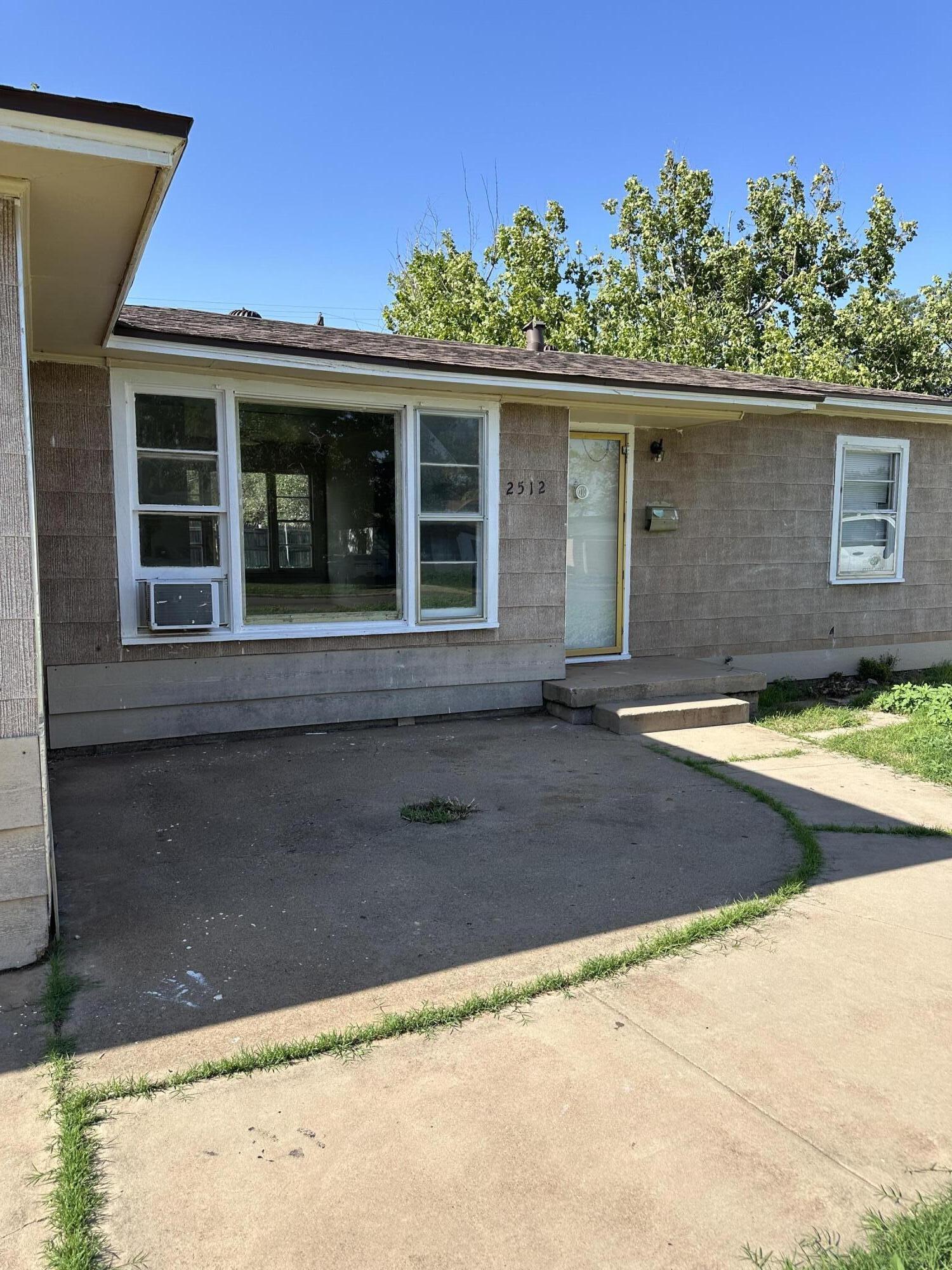 2512 41st Street Property Photo 1