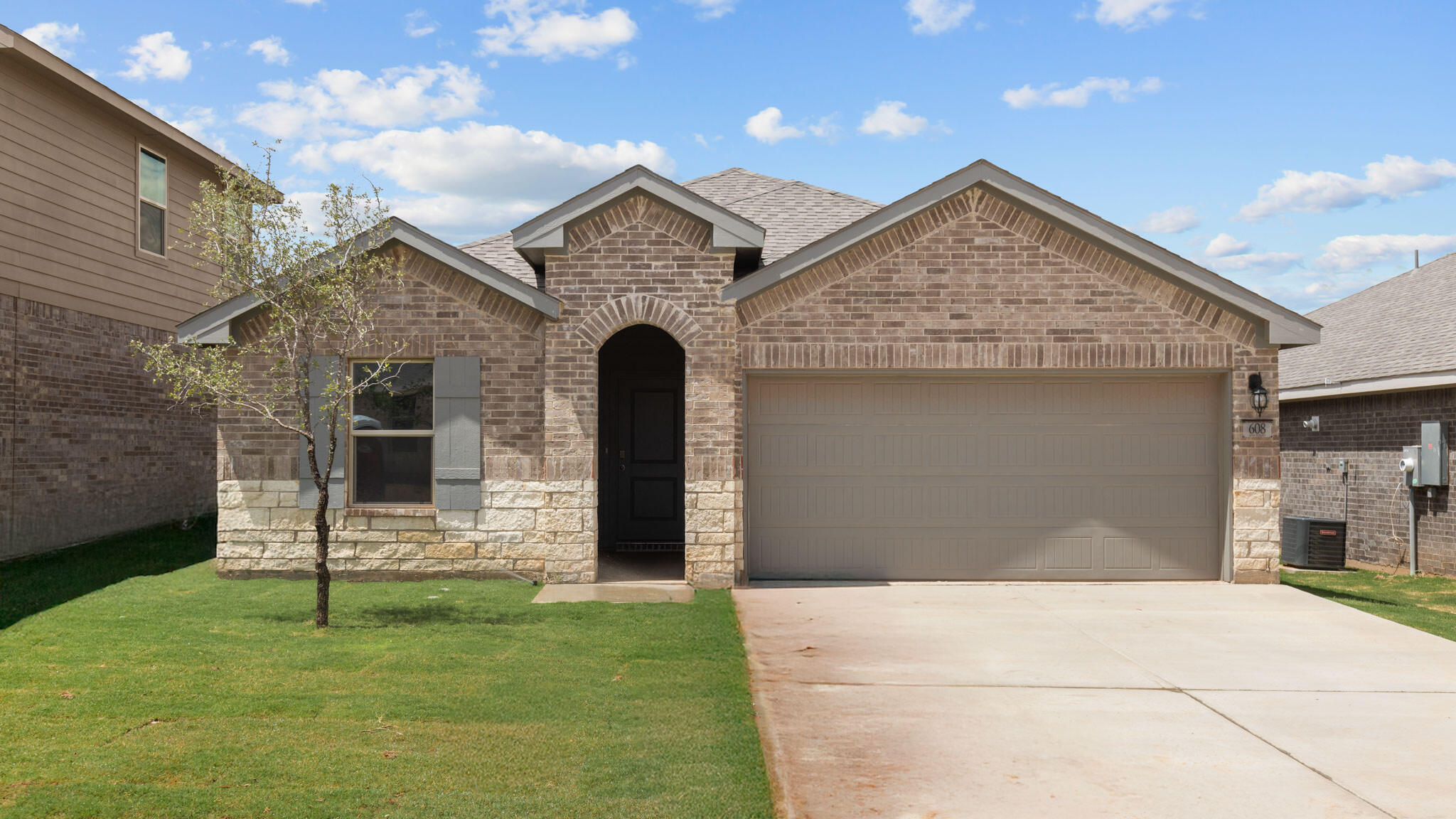 608 14th Street Property Photo 1
