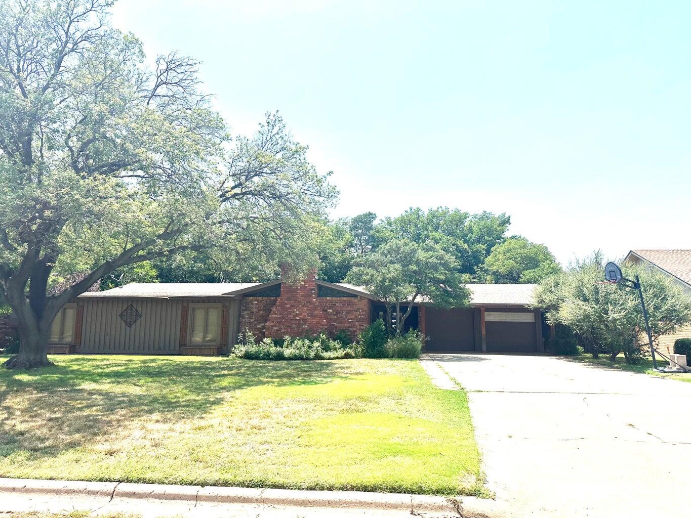 1111 Holliday Drive Property Photo 1