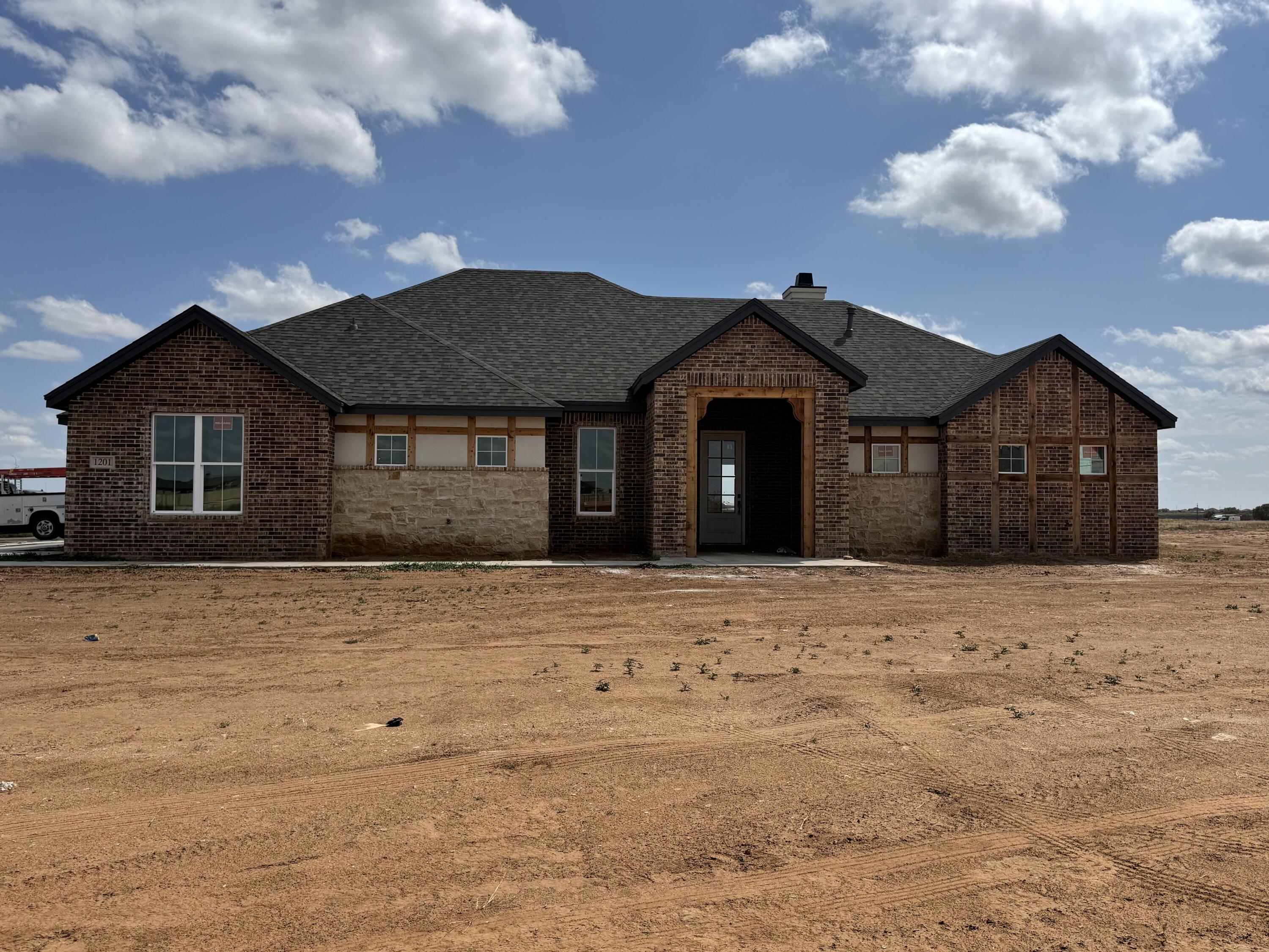 1201 County Rd 7715 Property Photo
