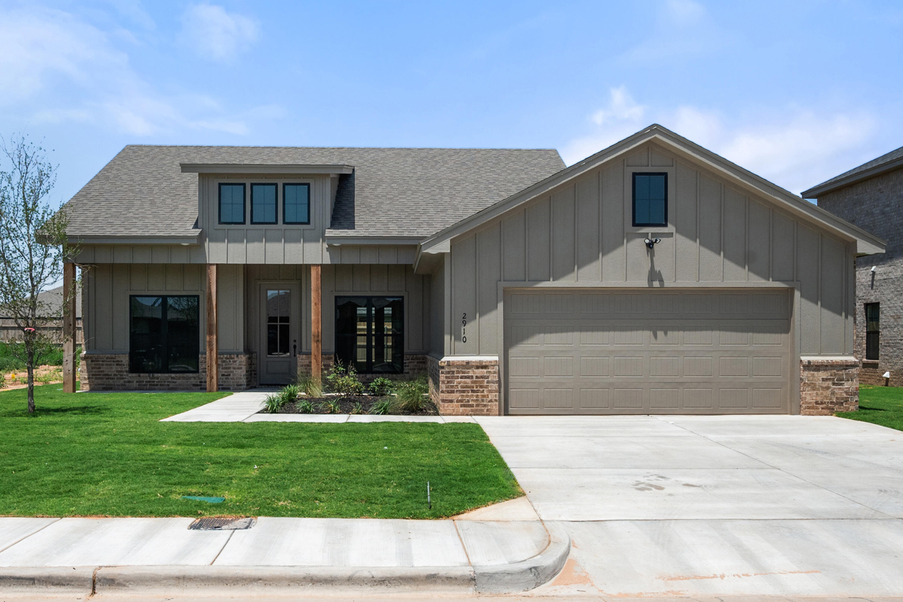 2910 134th Street Property Photo 1