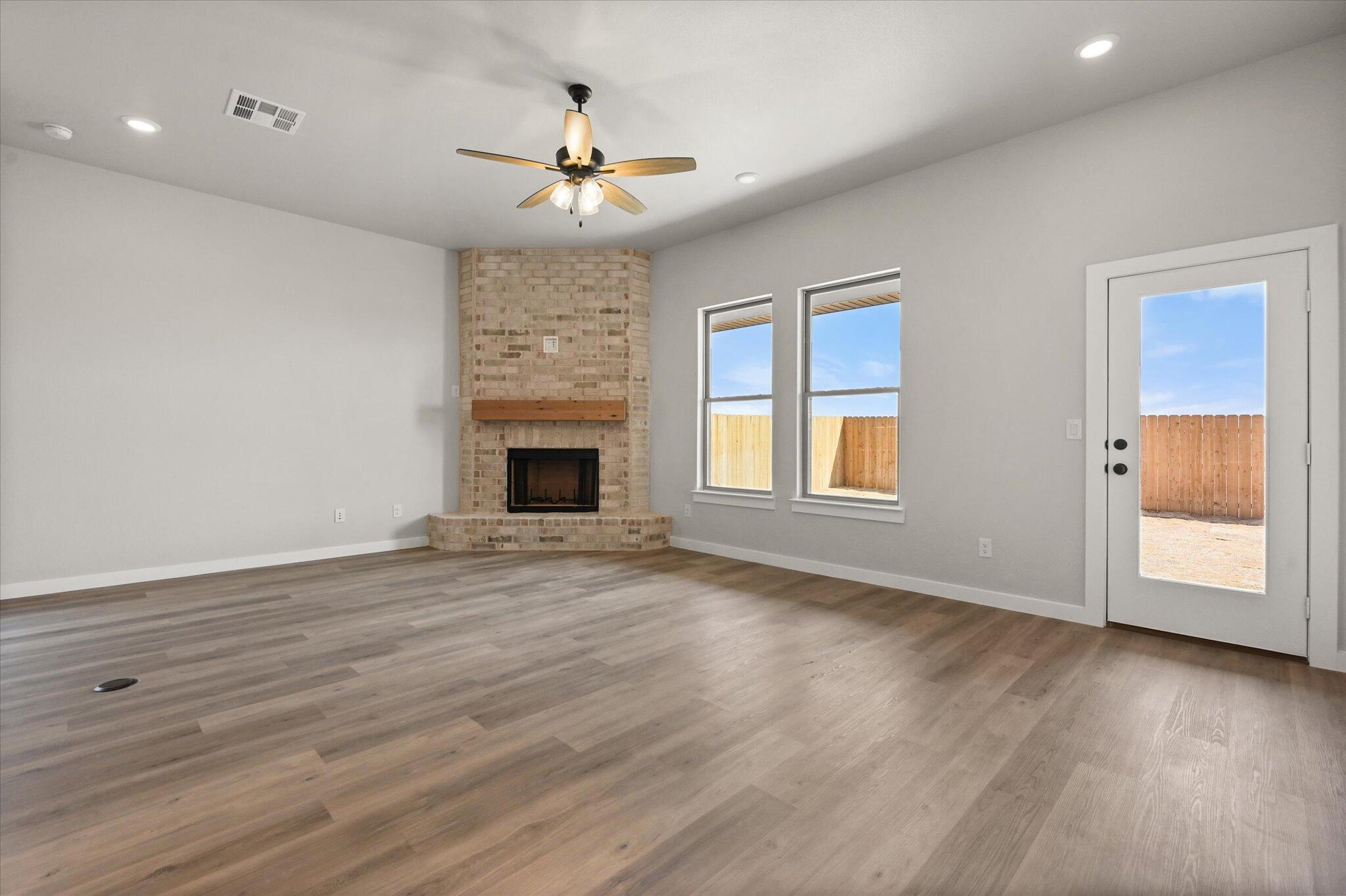 2918 Durham Avenue Property Photo 10