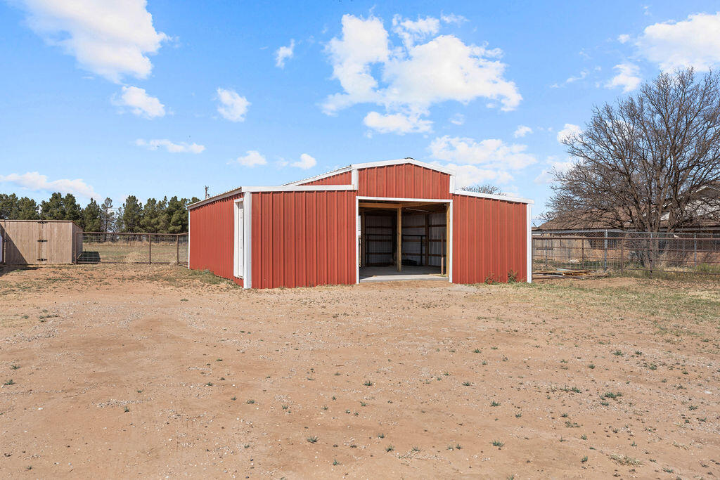 5709 N County Rd 1600 Property Photo 36
