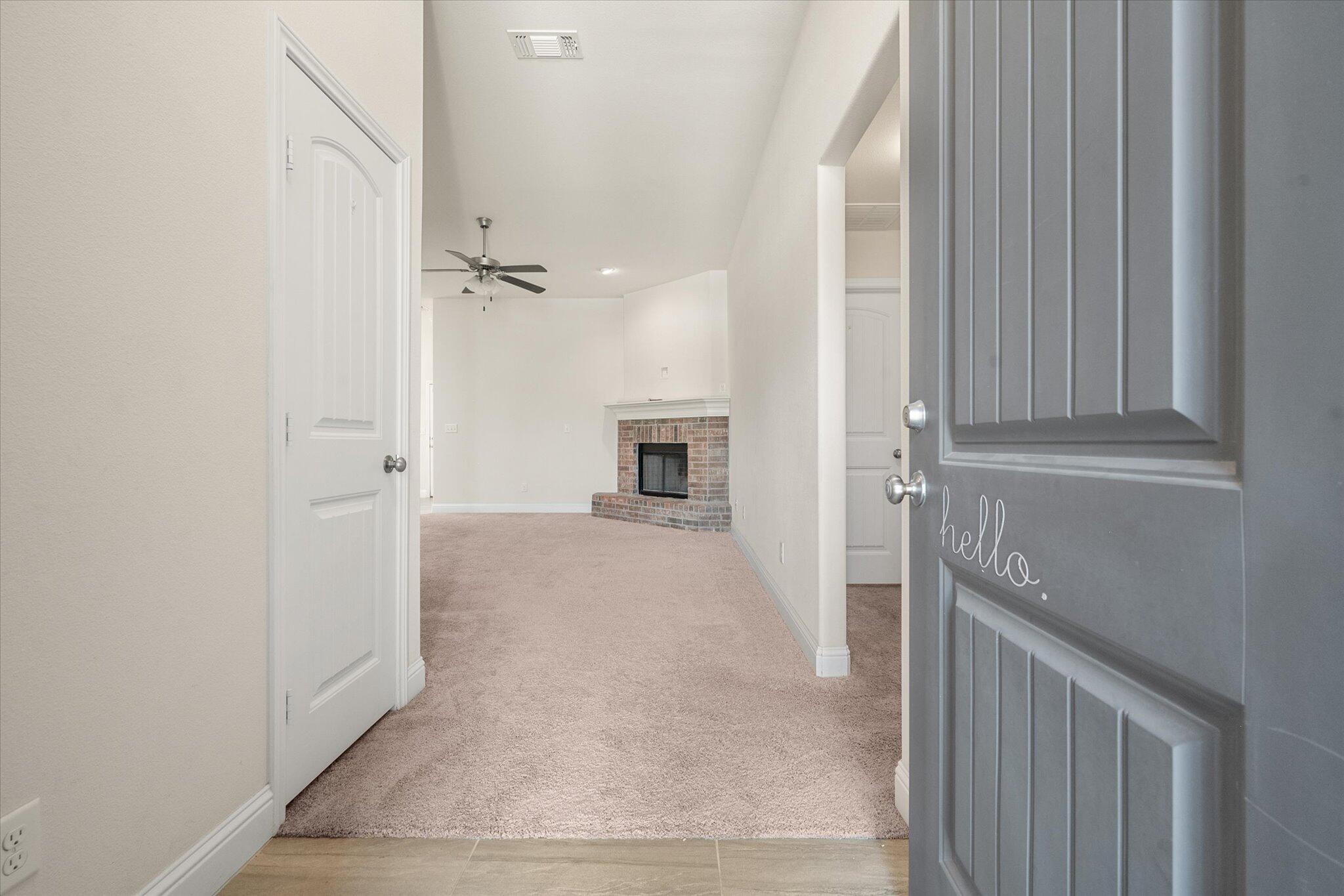 11102 Englewood Avenue Property Photo 4