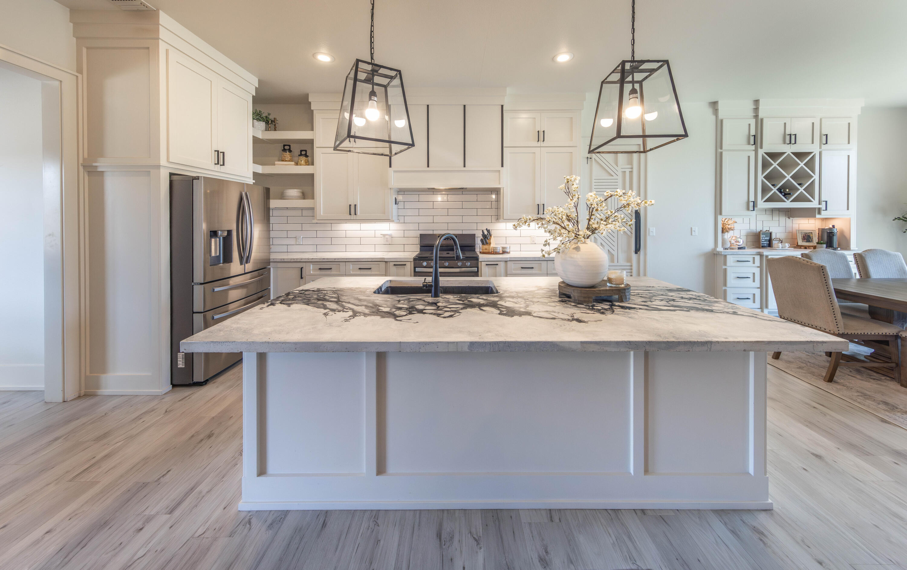 1127 16th Street Property Photo 6