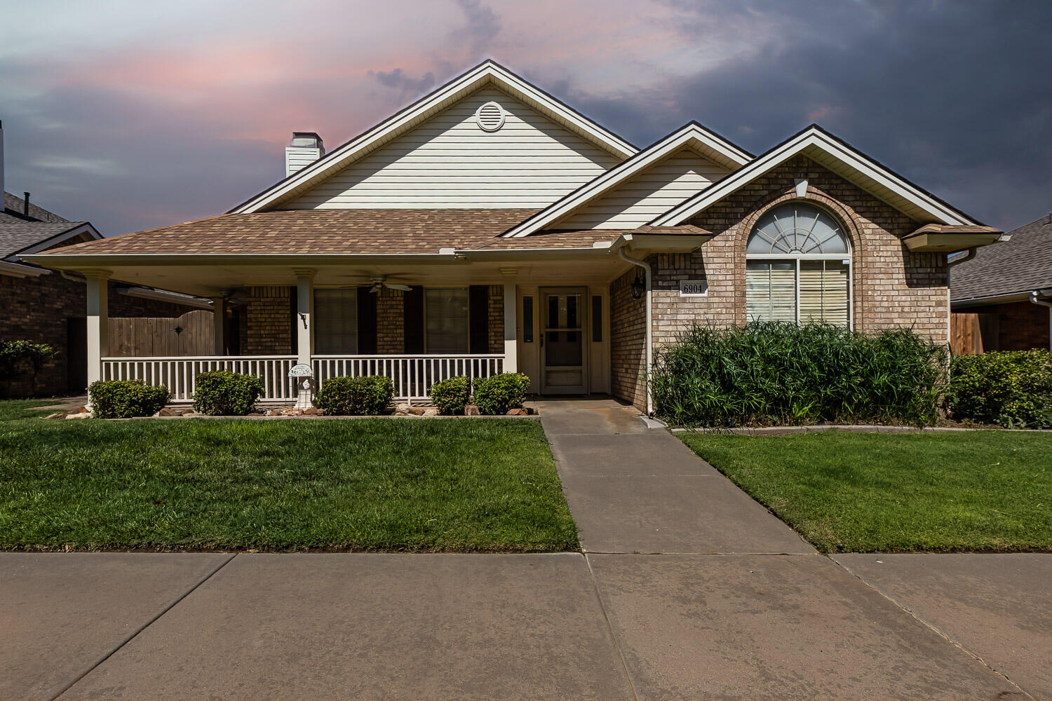 6904 Freeport Avenue Property Photo 1