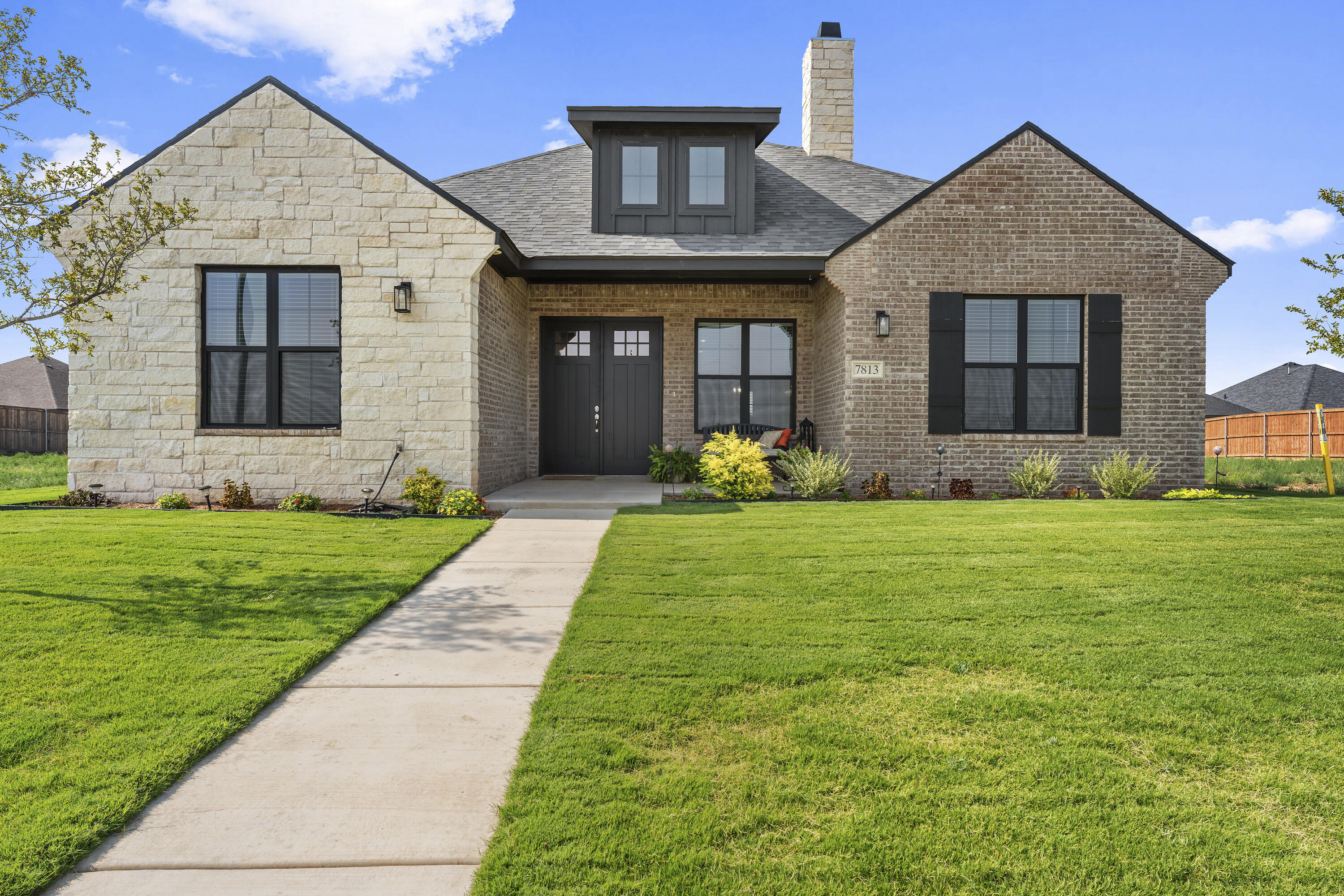 7813 52nd Street Property Photo 1