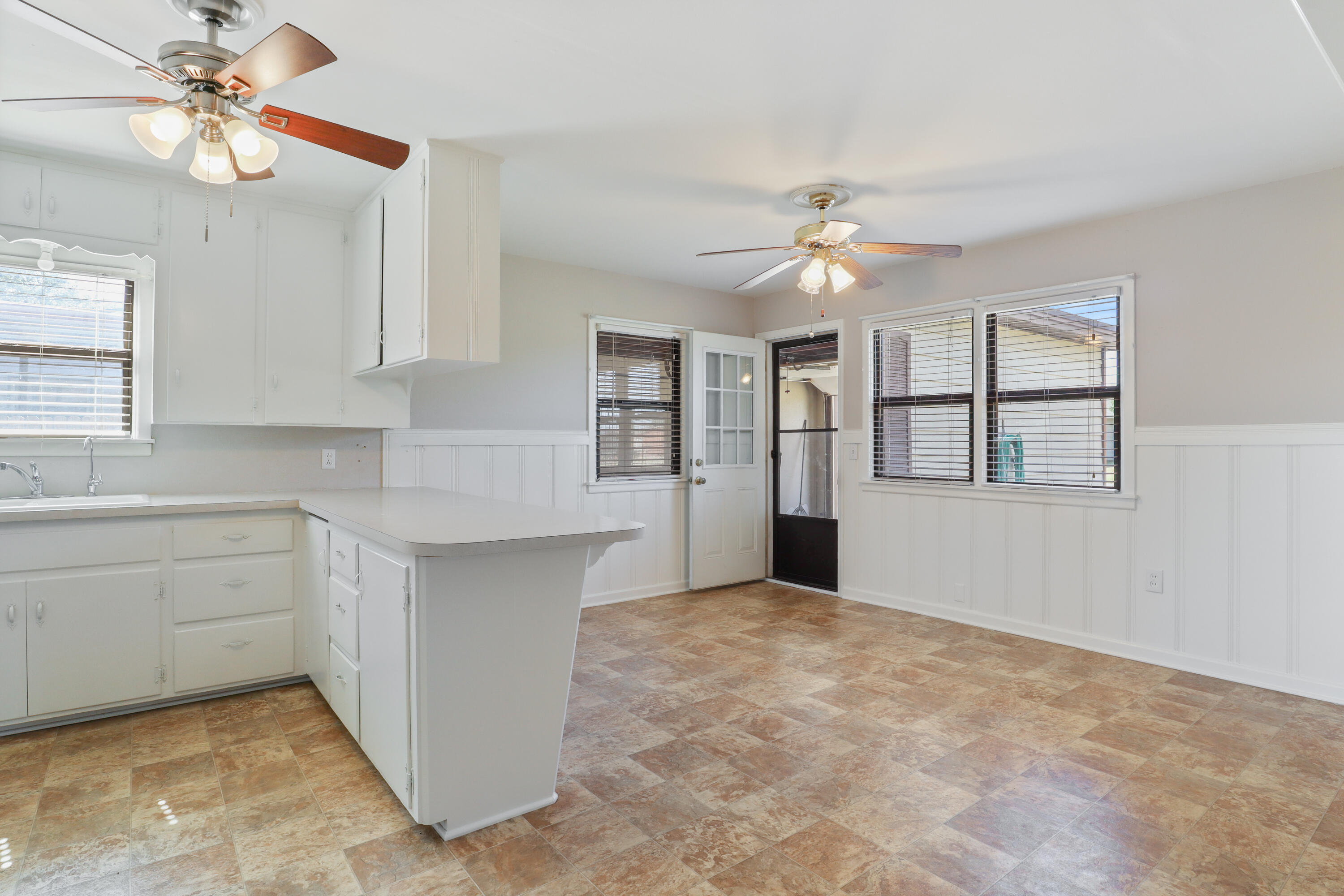 511 6th Street Property Photo 8