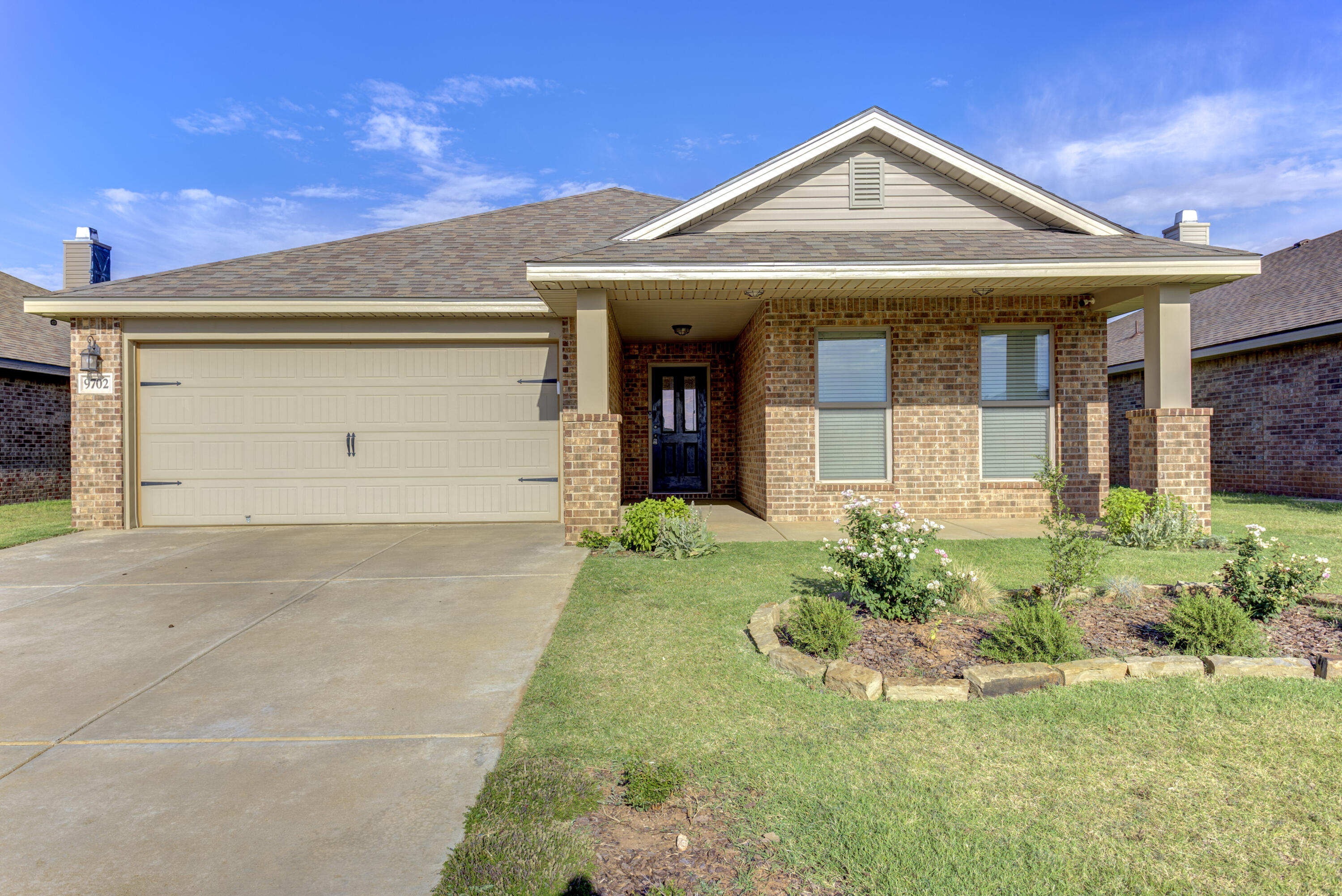 9702 Ross Avenue Property Photo