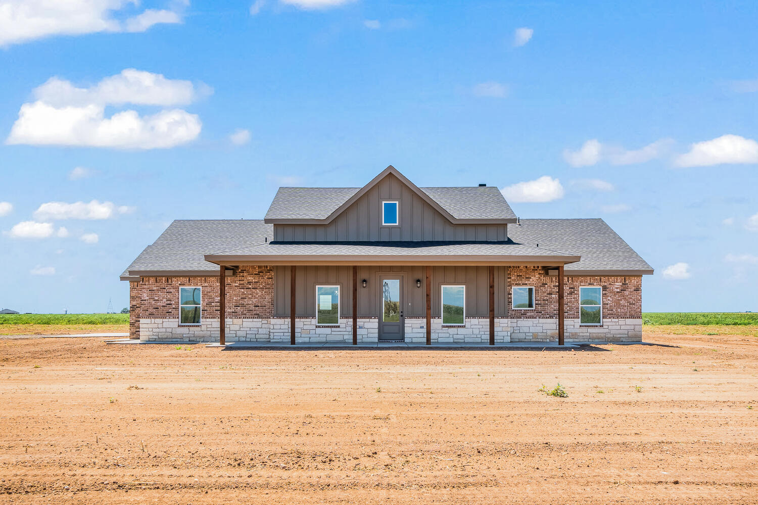 10611 N F M 1729 Property Photo 1