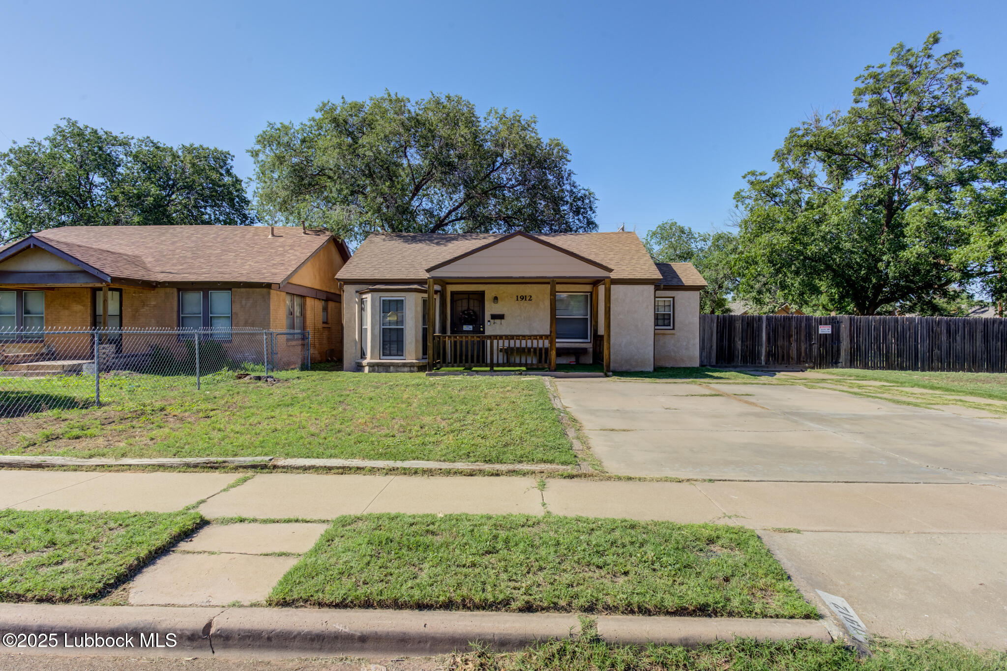 1912 24th Street Property Photo 1