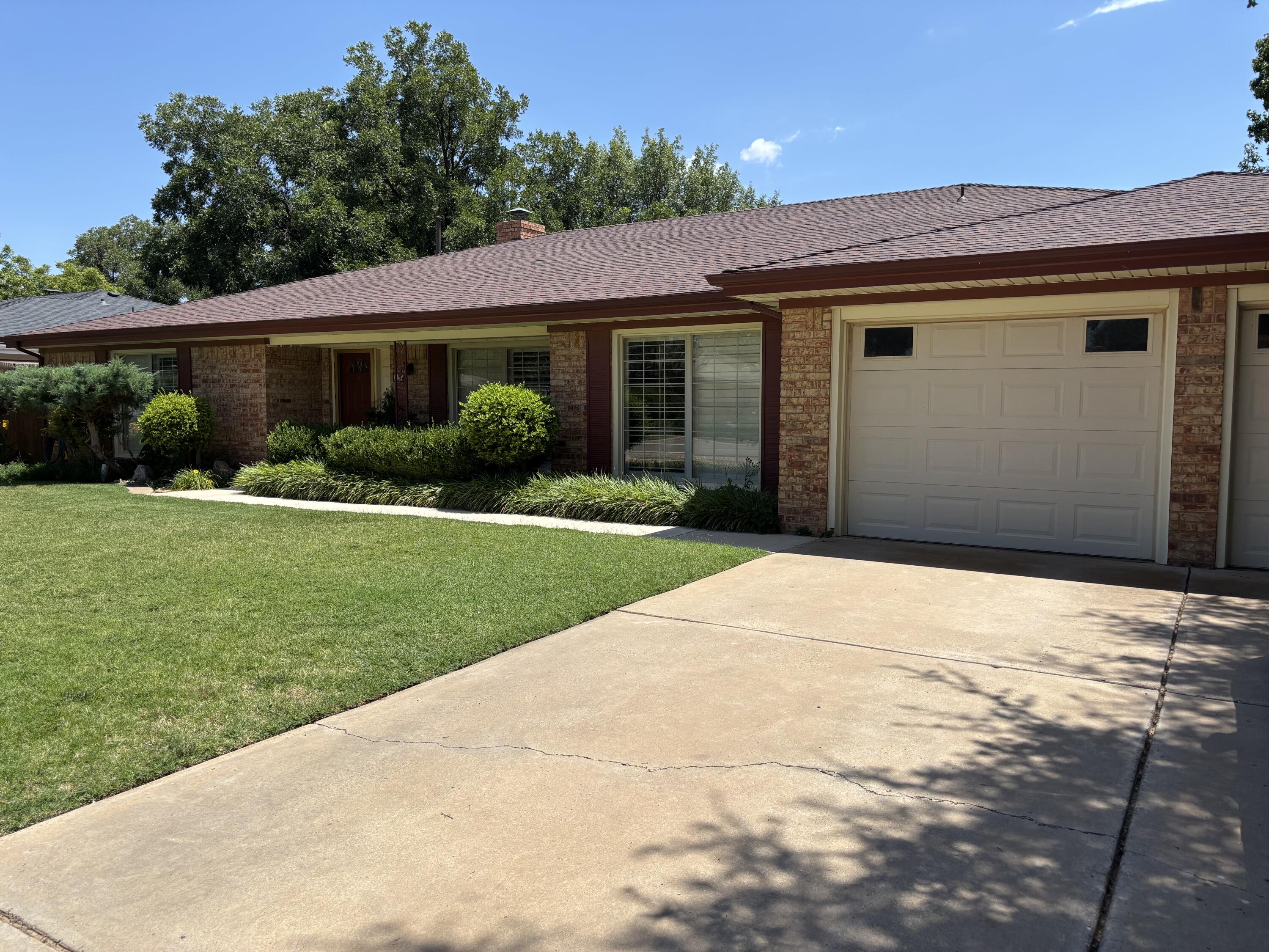 3207 80th Street Property Photo 1