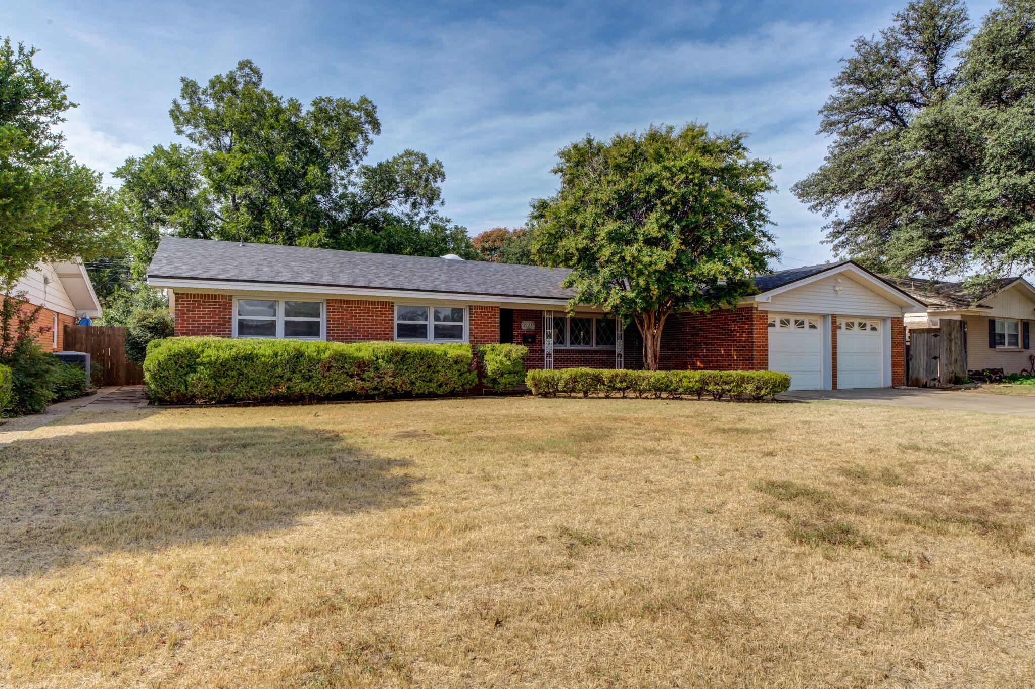 2123 53rd Street Property Photo 1