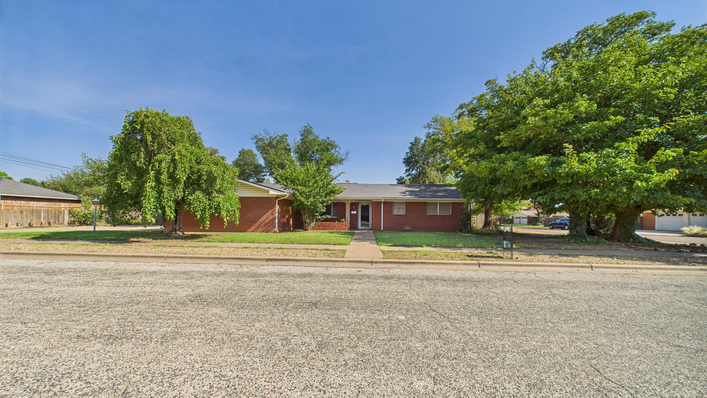 1202 2nd Street Property Photo 1