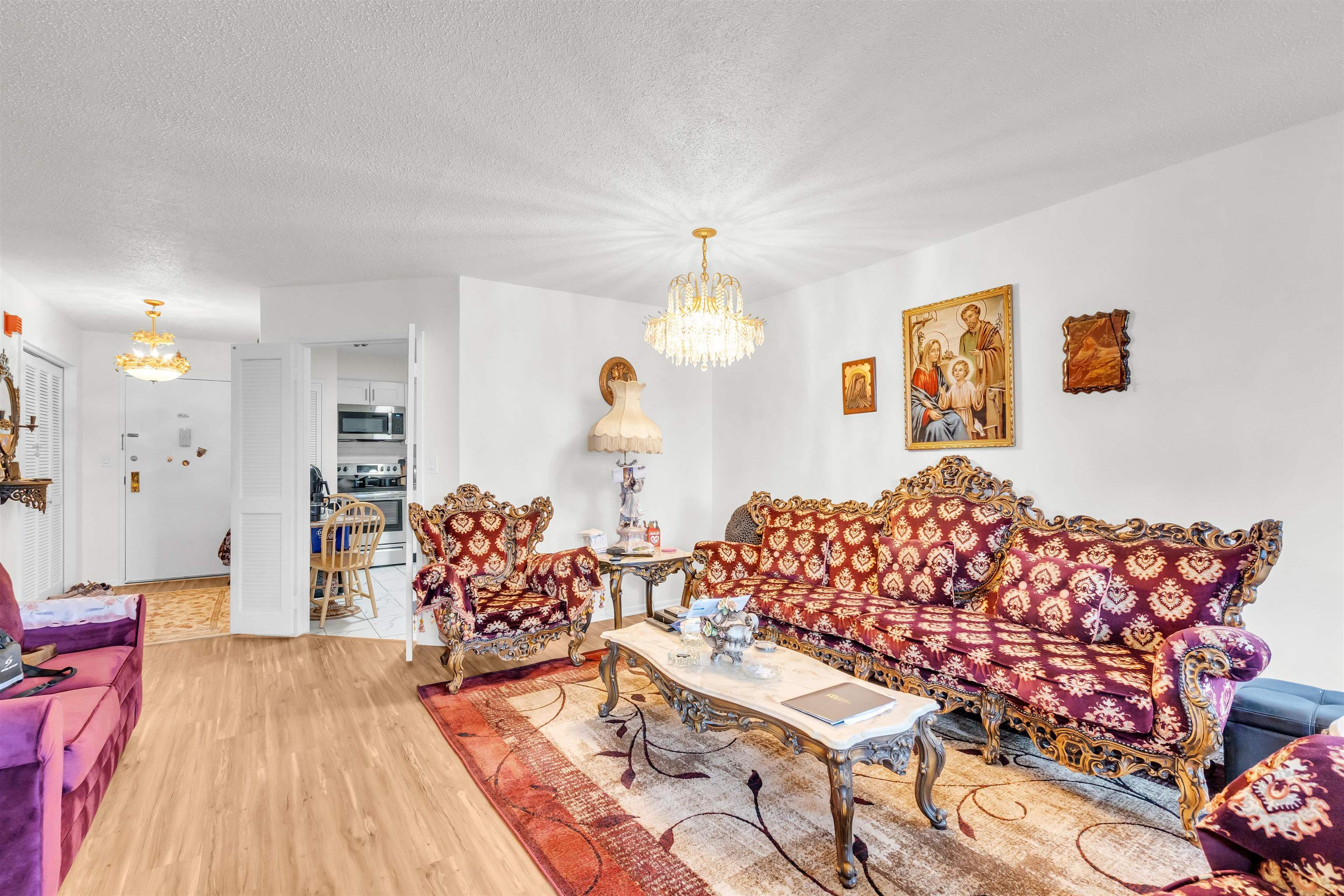 2508 Harmon Cove Tower Property Photo 4