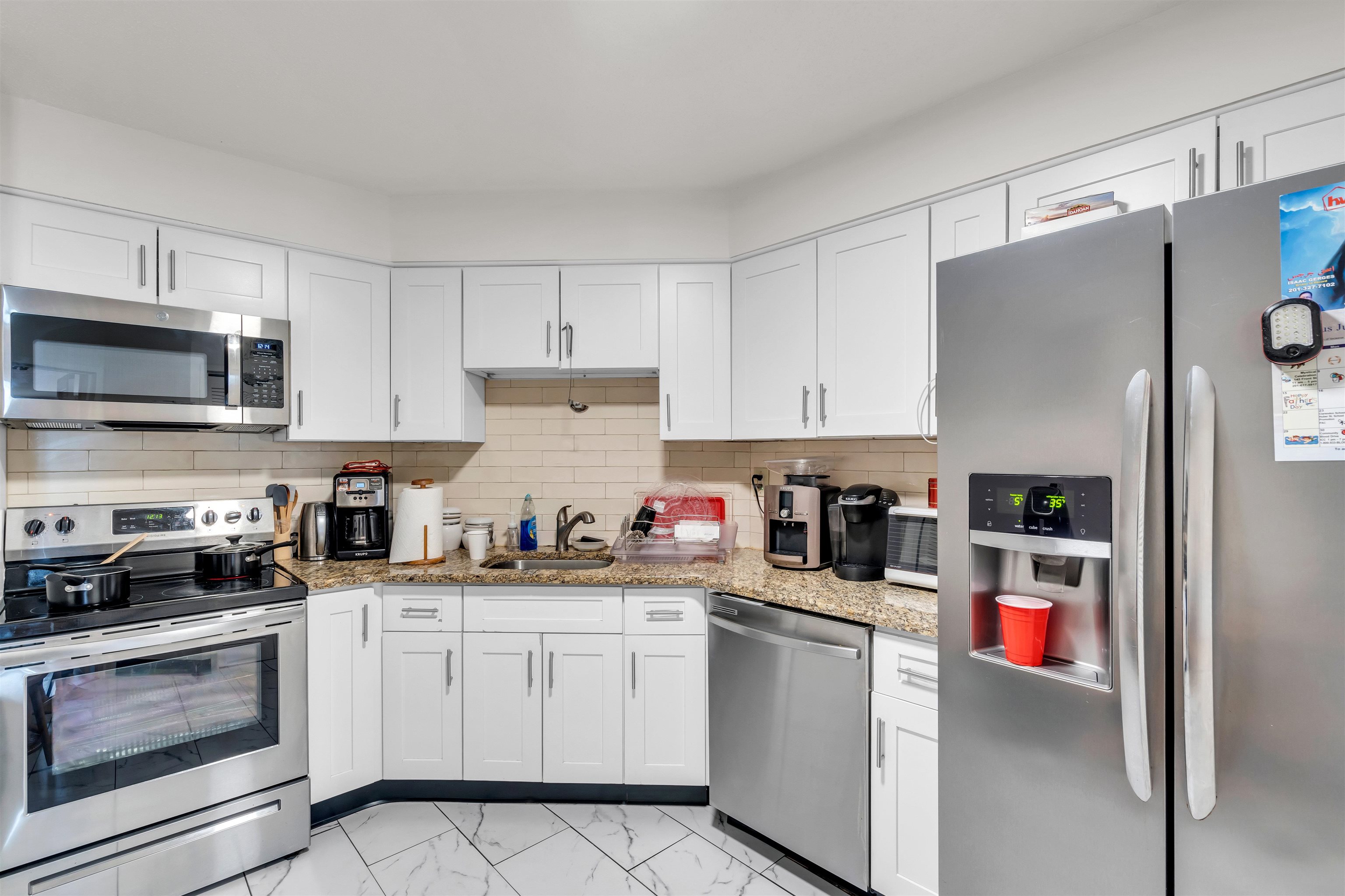 2508 Harmon Cove Tower Property Photo 6