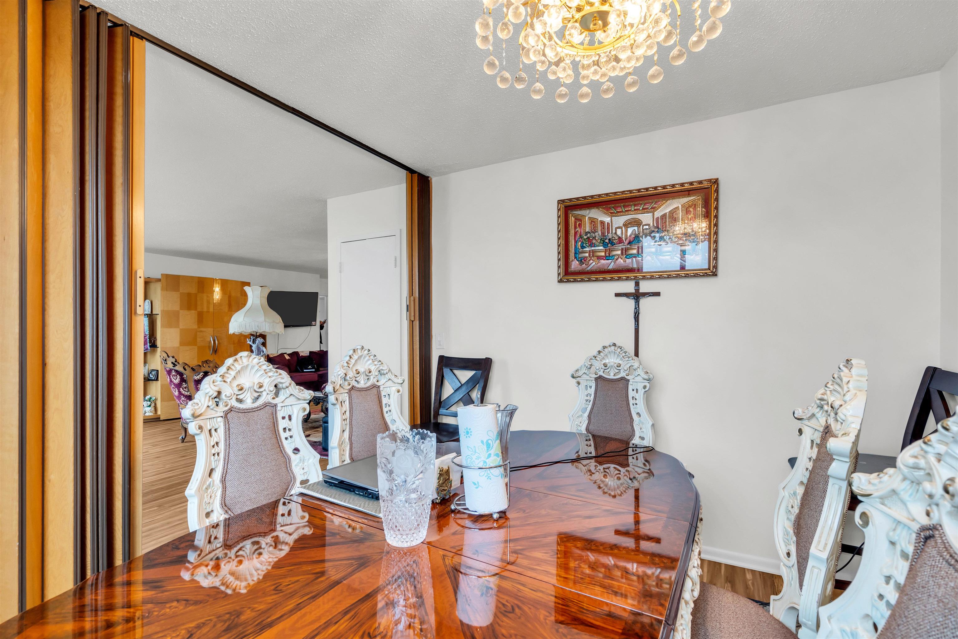 2508 Harmon Cove Tower Property Photo 10