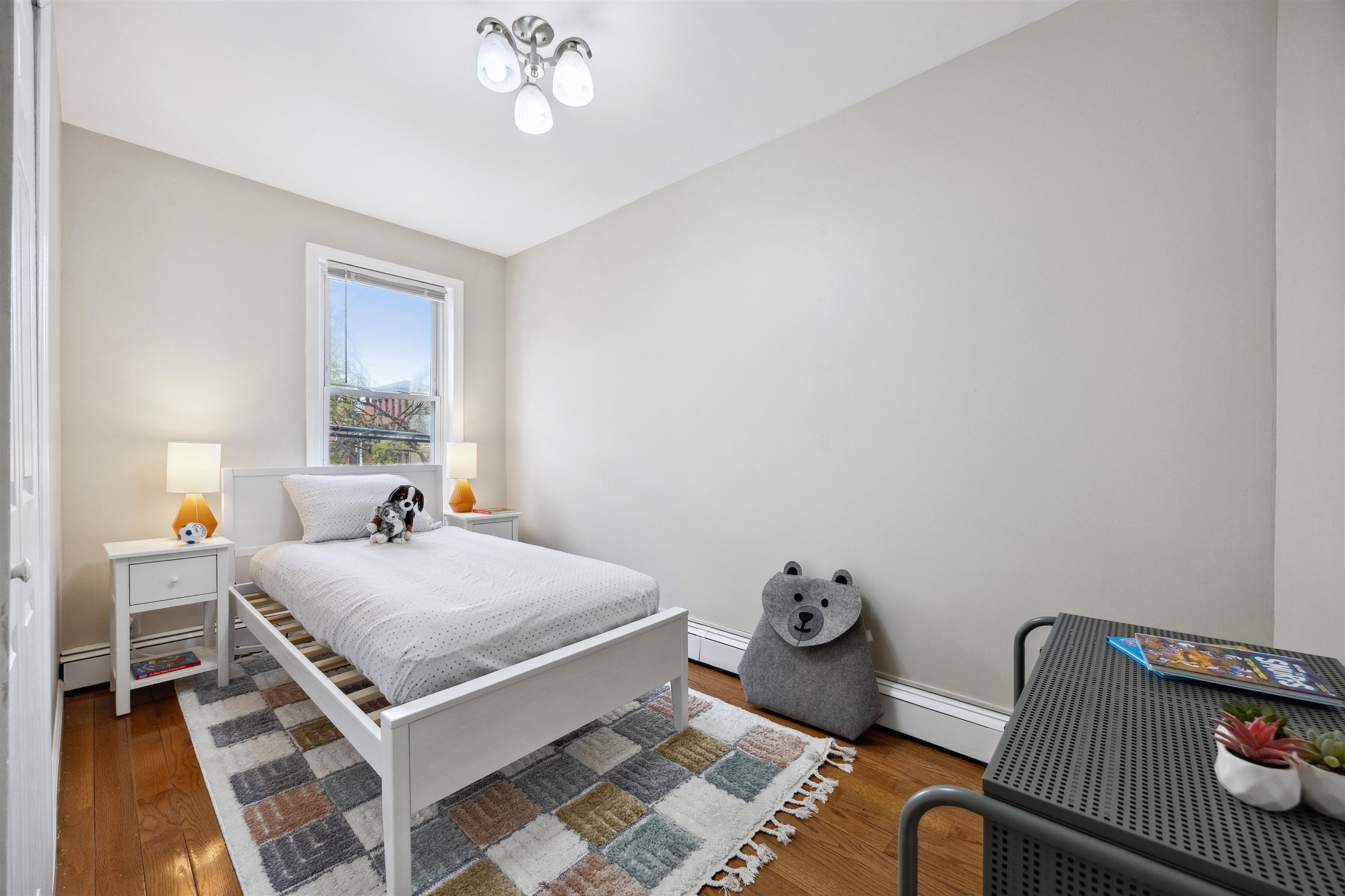 227 7th St Property Photo 15