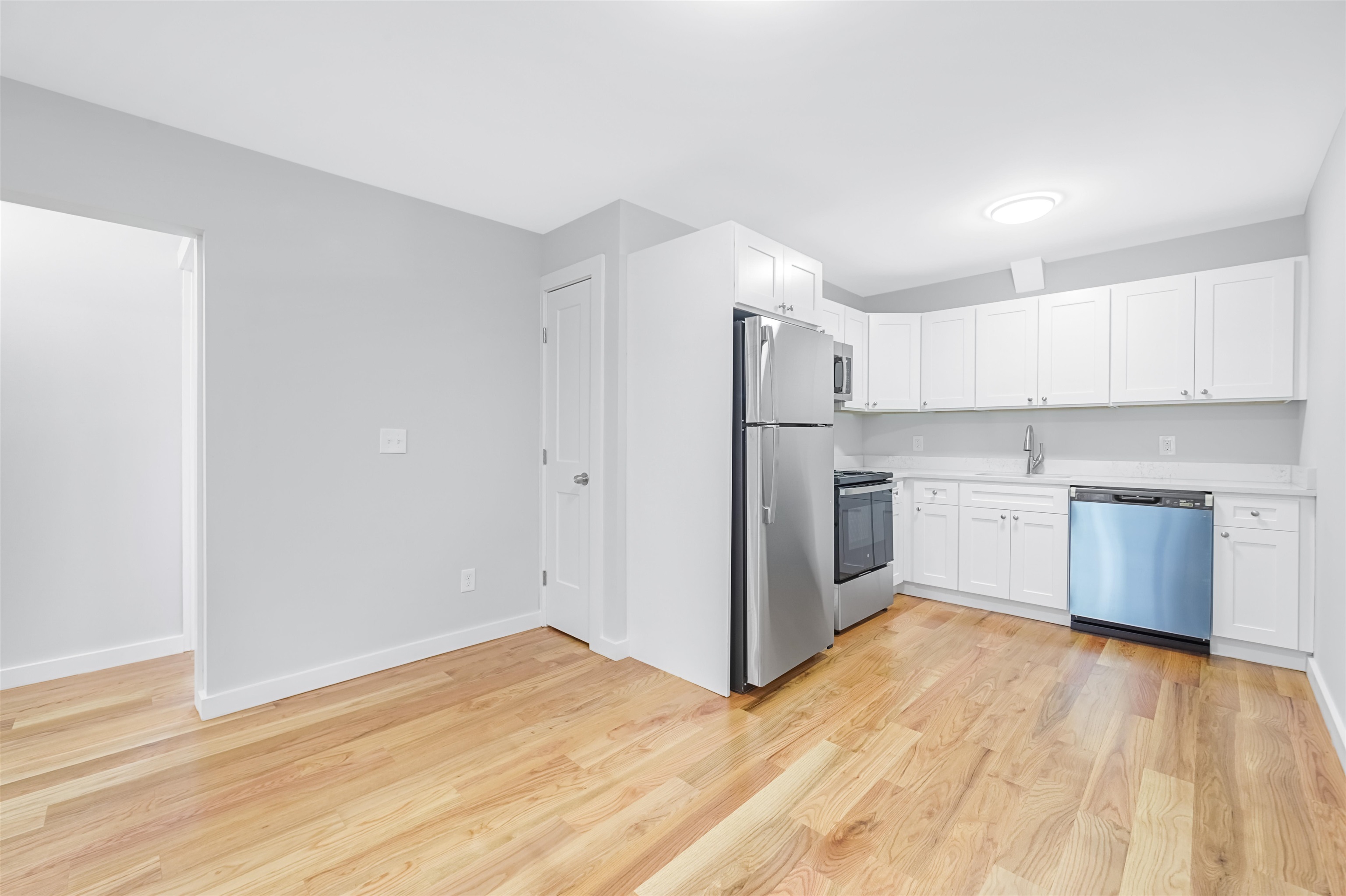 161 18th St 10c Property Photo 10