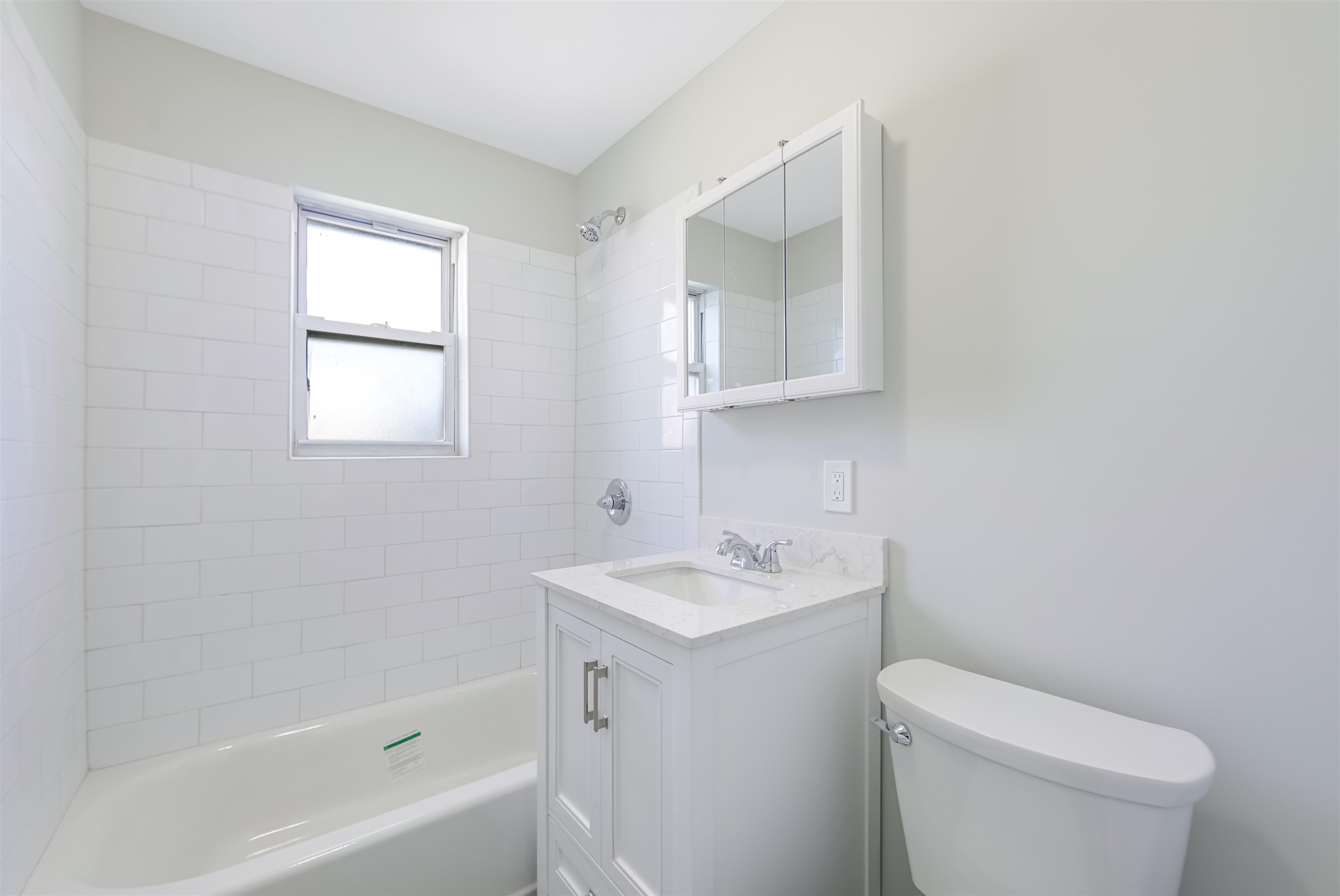 161 18th St 10c Property Photo 18