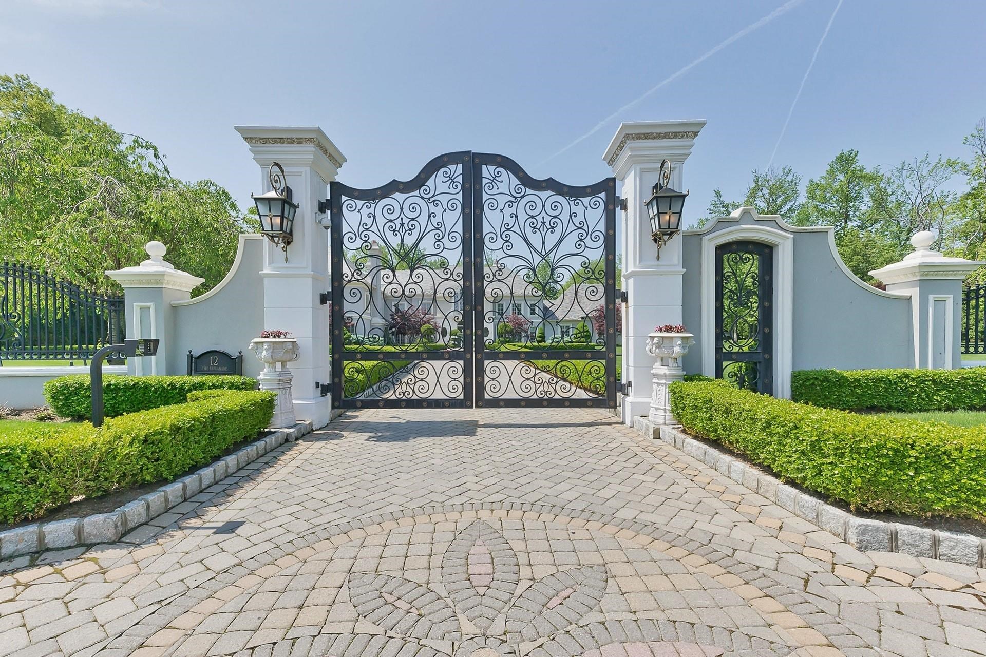 12 The Esplanade Property Photo 1