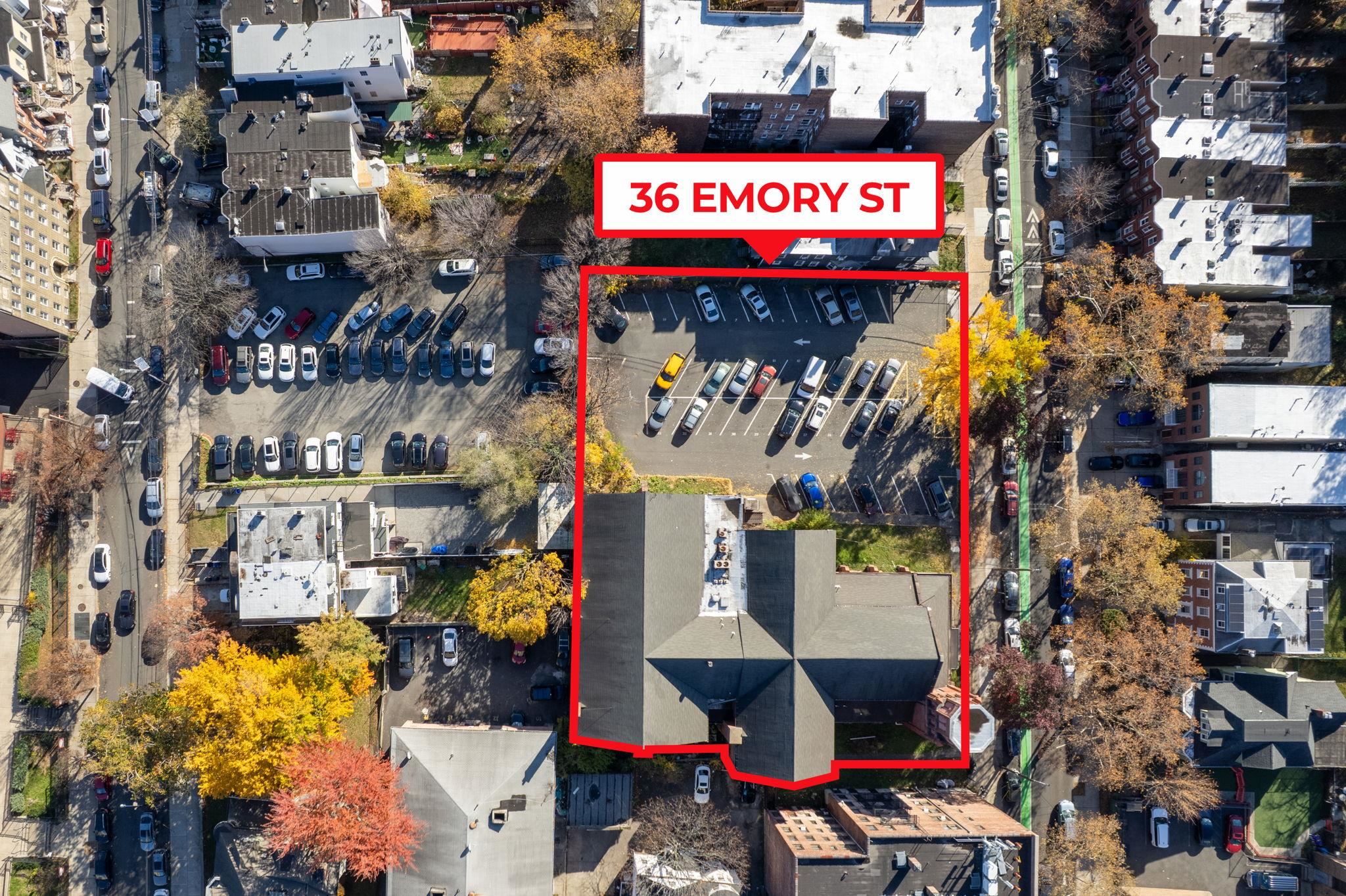 36 Emory St Property Photo 5