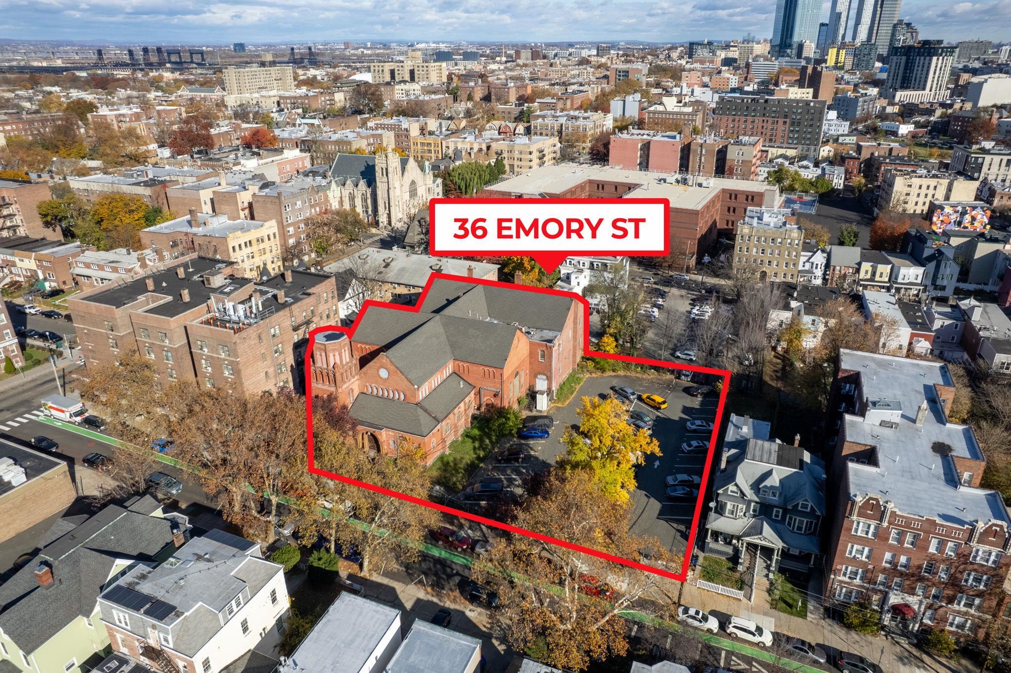 36 Emory St Property Photo 6