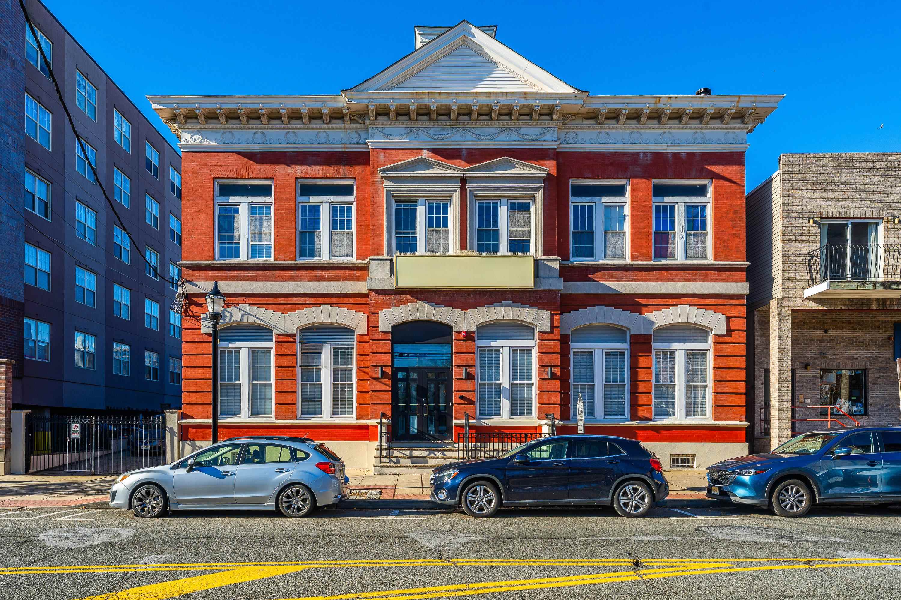 4407-11 Park Ave Property Photo 1