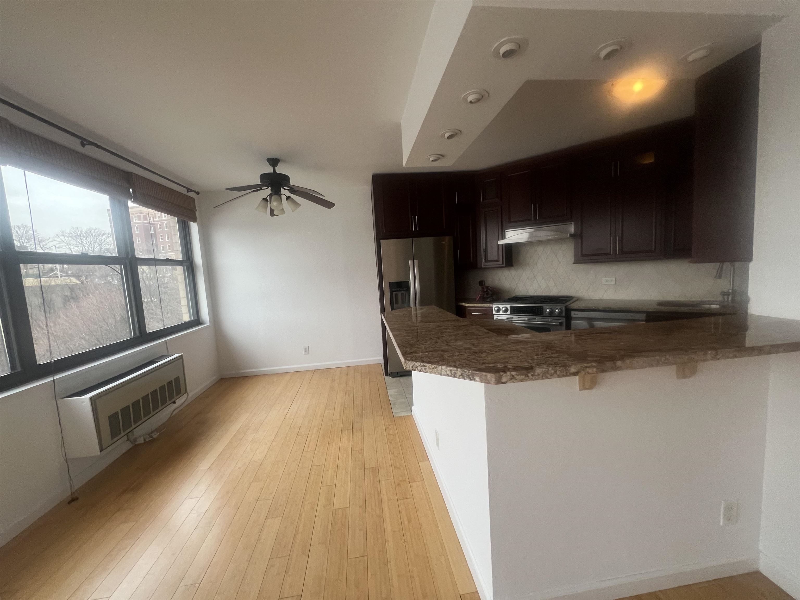 7000 Blvd East 18c Property Photo 23