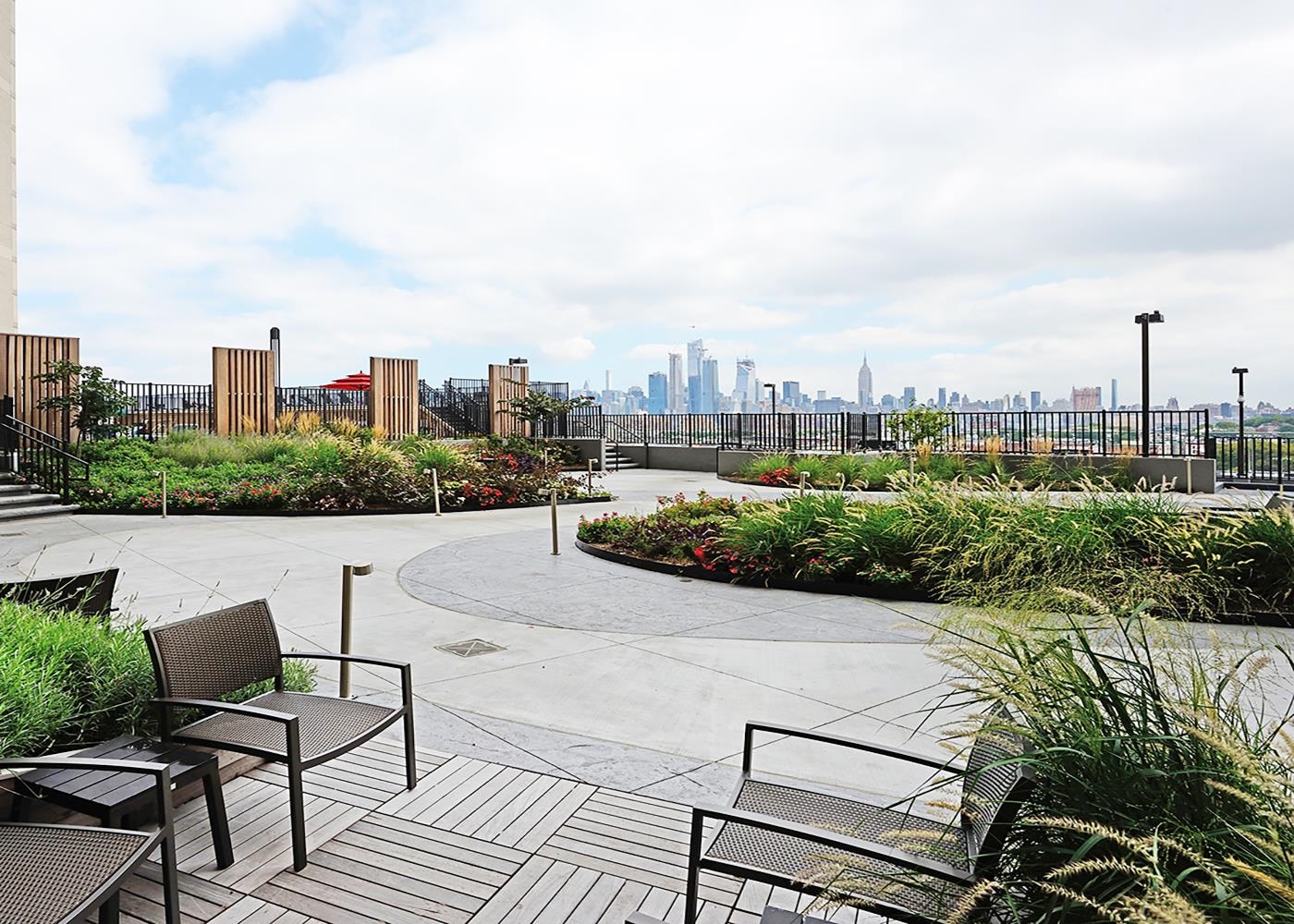 100 Manhattan Ave 205 Property Photo 15