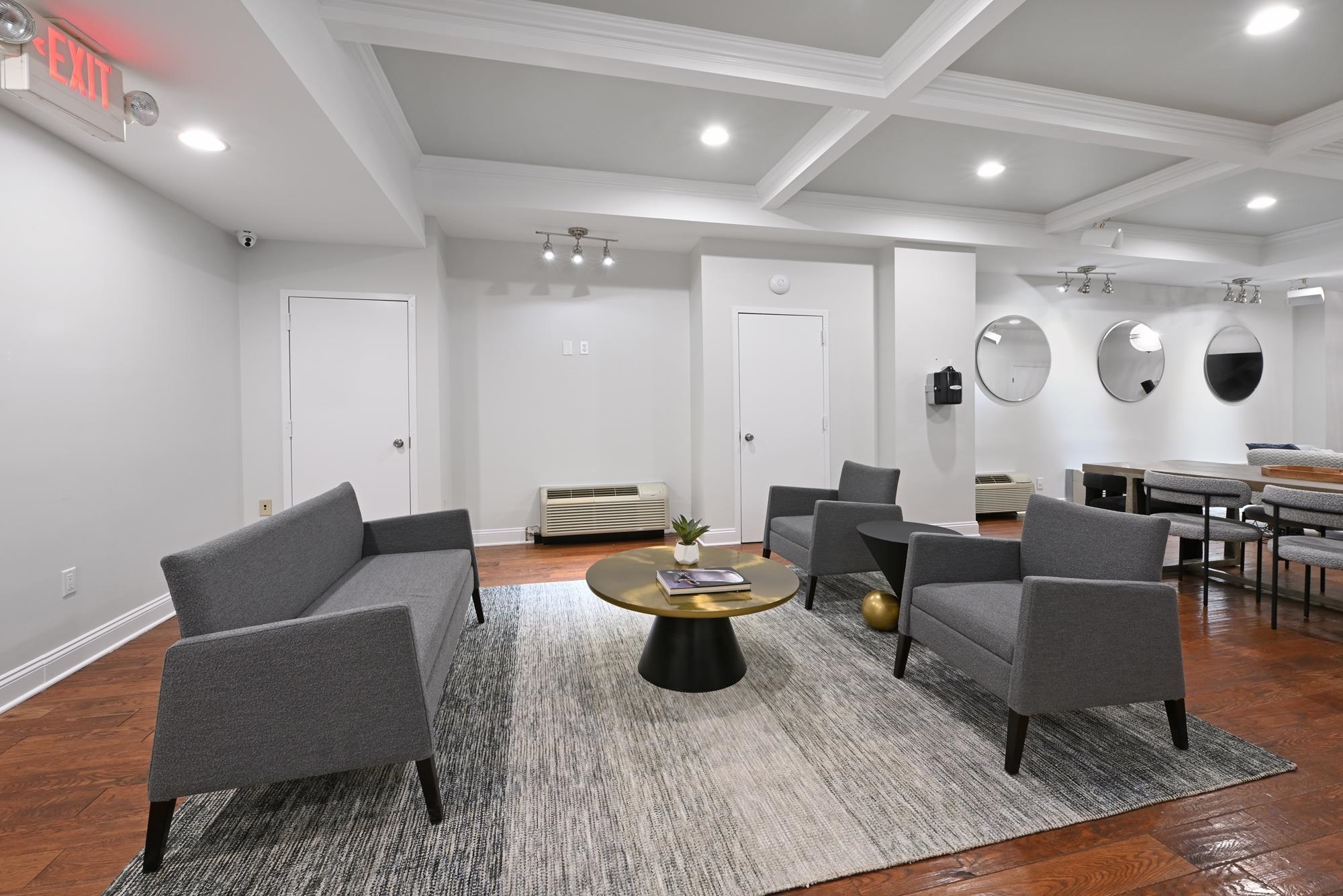 100 Manhattan Ave 205 Property Photo 23