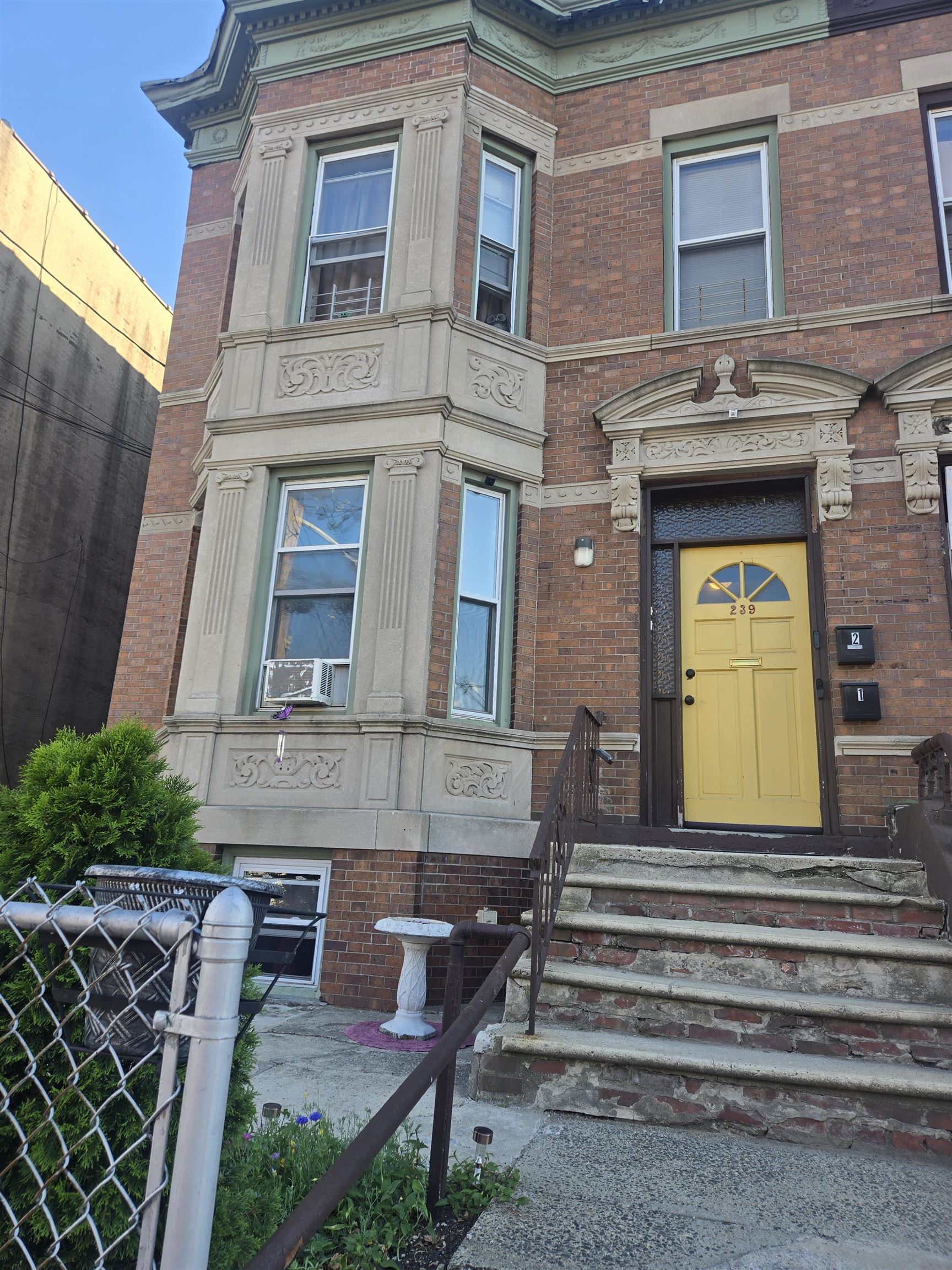 239 FULTON AVE 1 Property Photo 1