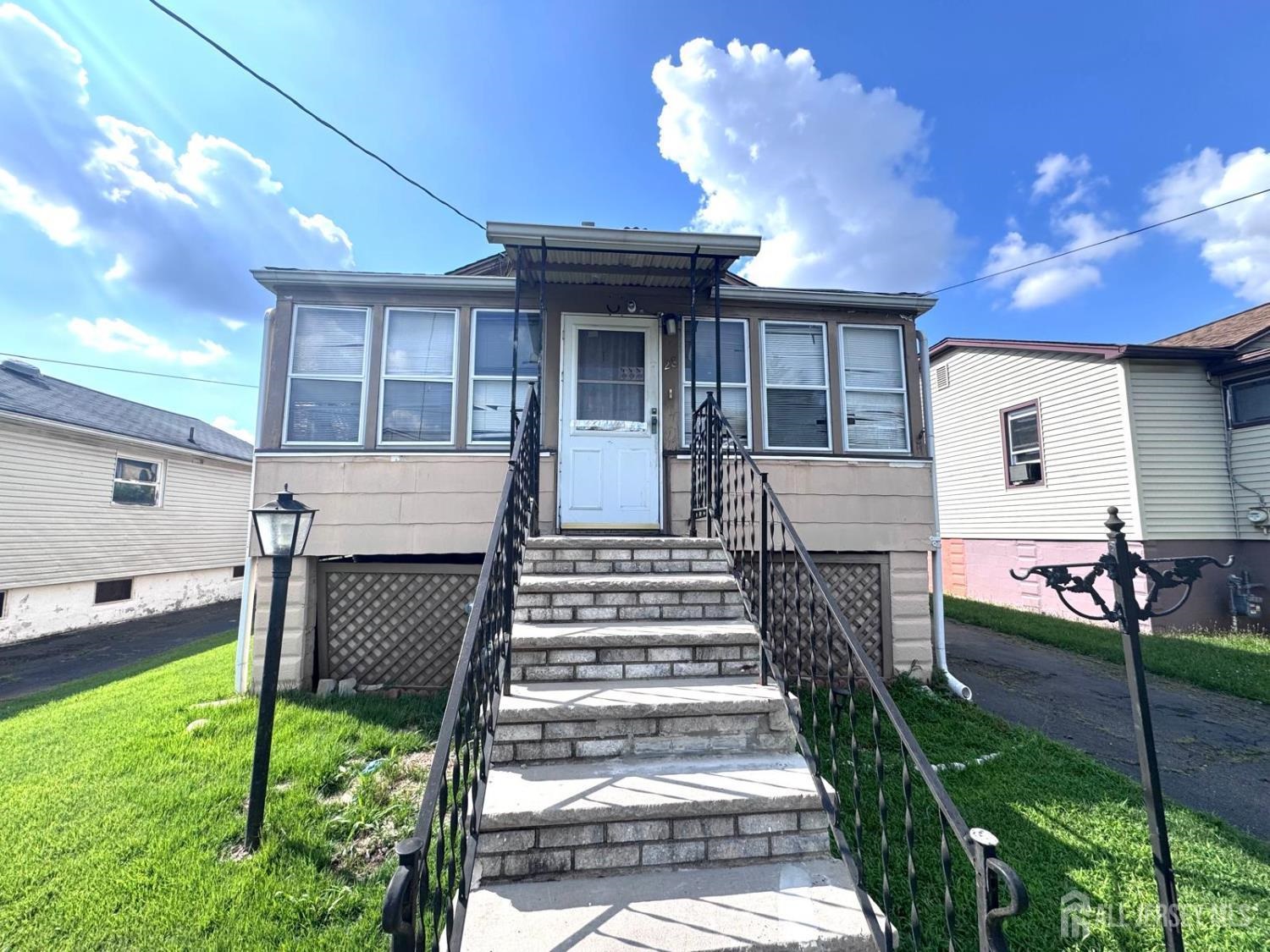 28 Silzer Ave Property Photo 1