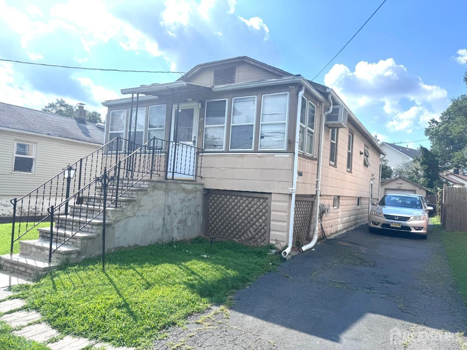 28 Silzer Ave Property Photo 2