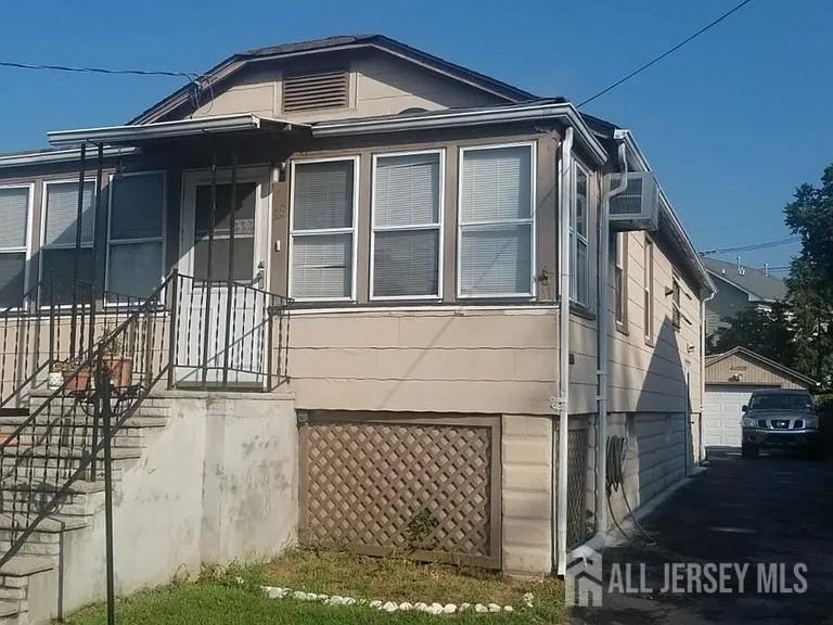 28 Silzer Ave Property Photo 3