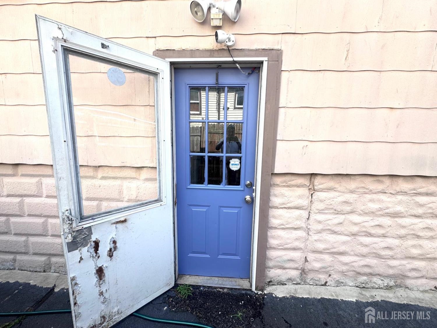 28 Silzer Ave Property Photo 5