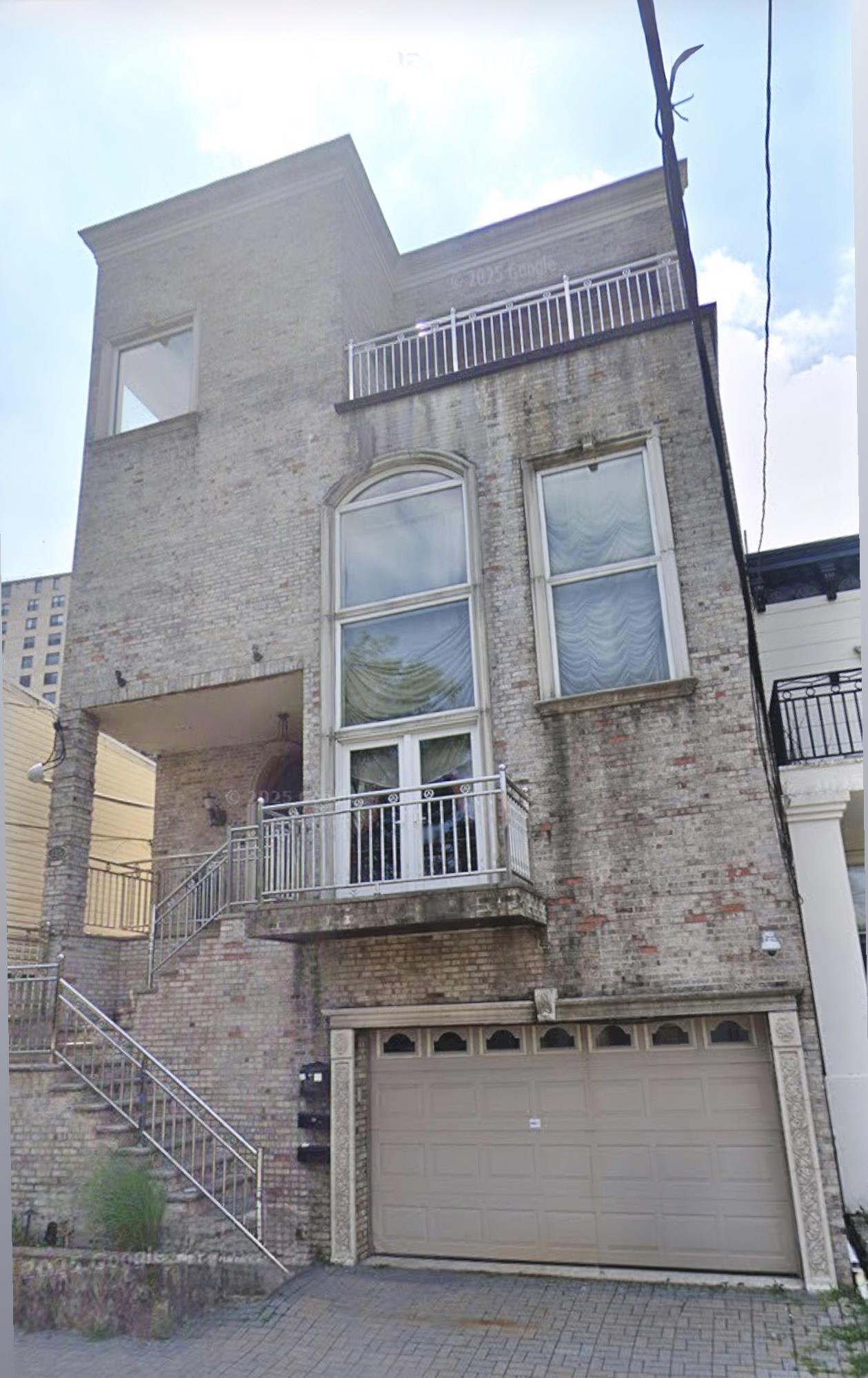 115 20TH ST Fl 1 #3 Property Photo 1