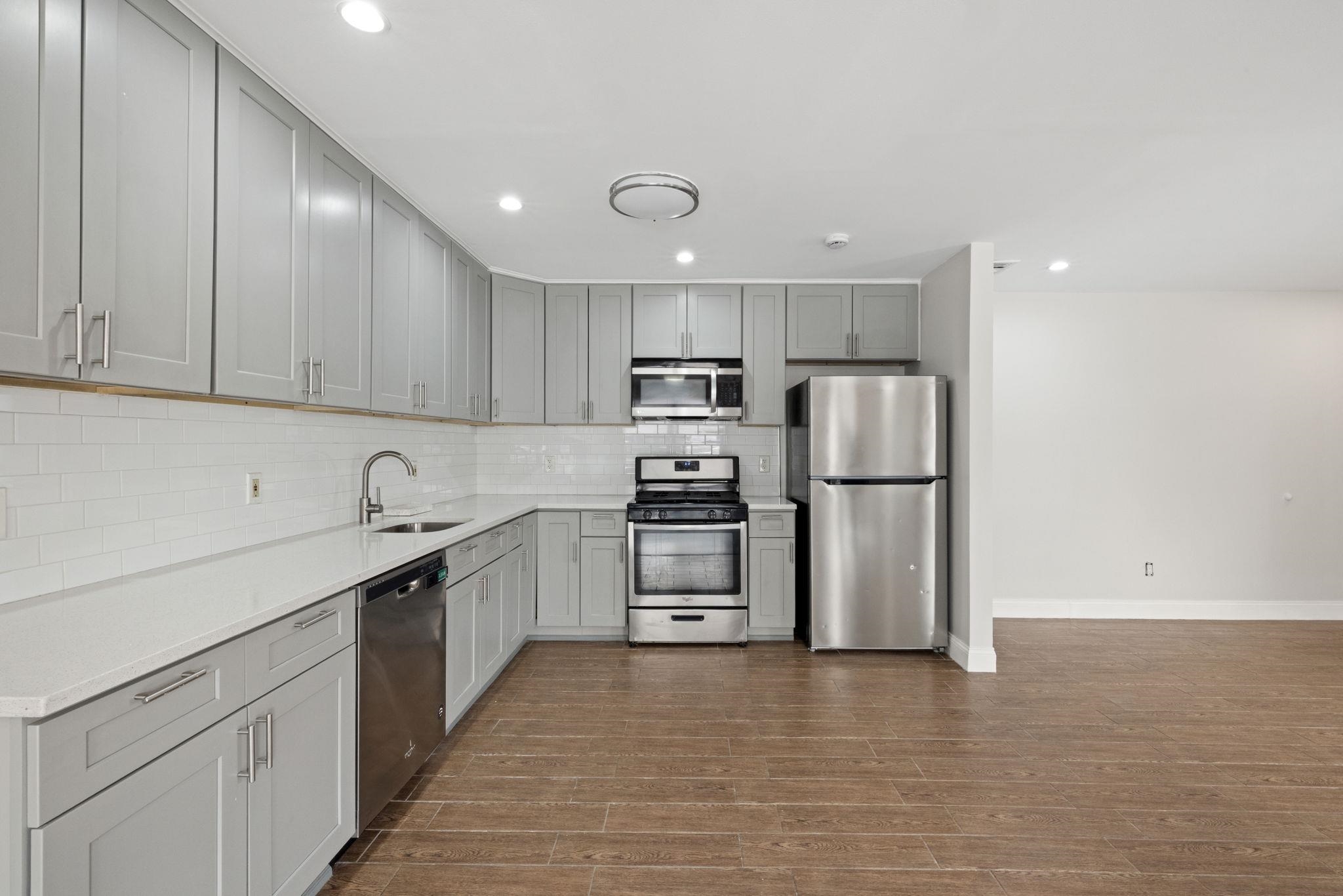 227 Franklin Ave 2 Property Photo 9
