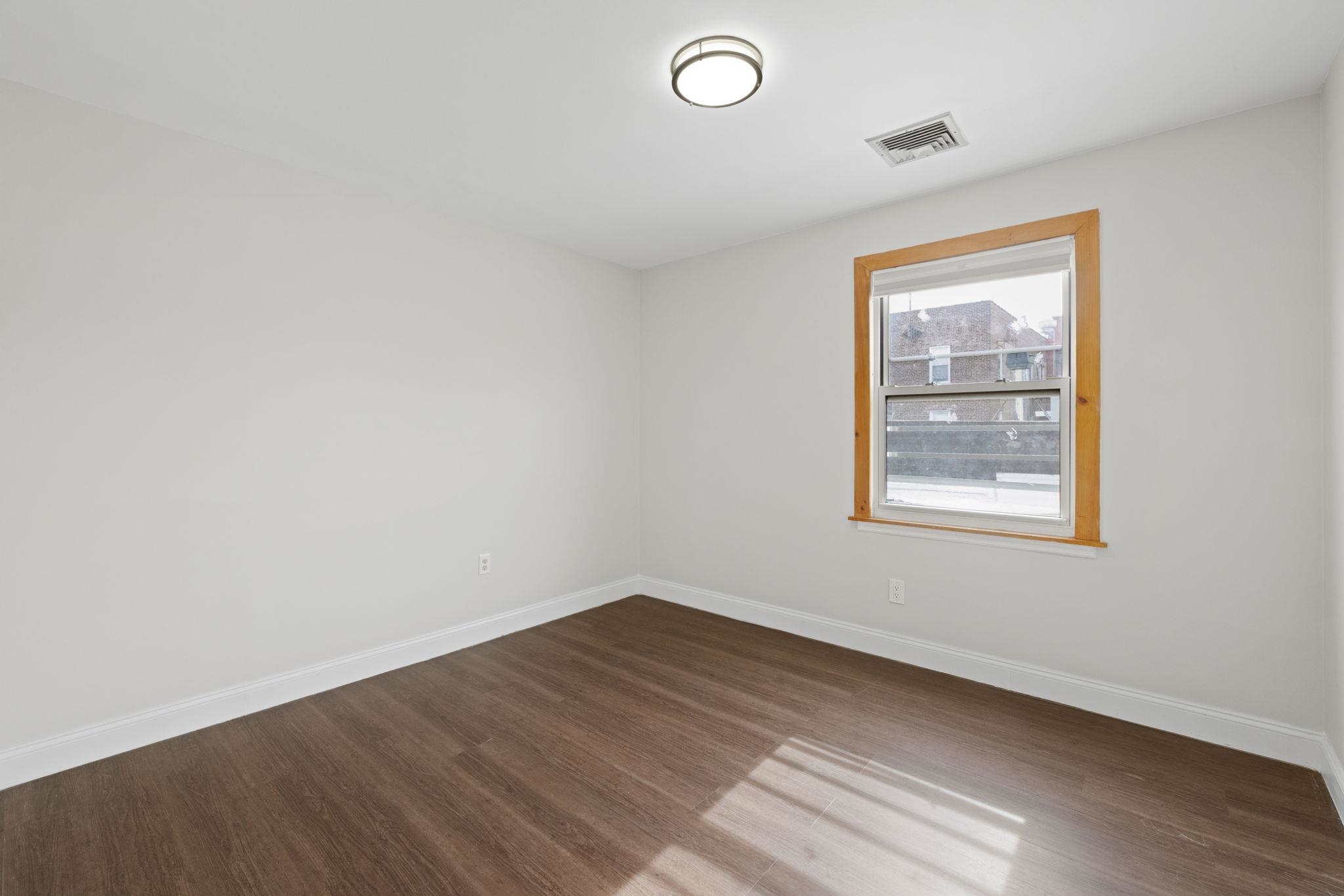 227 Franklin Ave 2 Property Photo 10