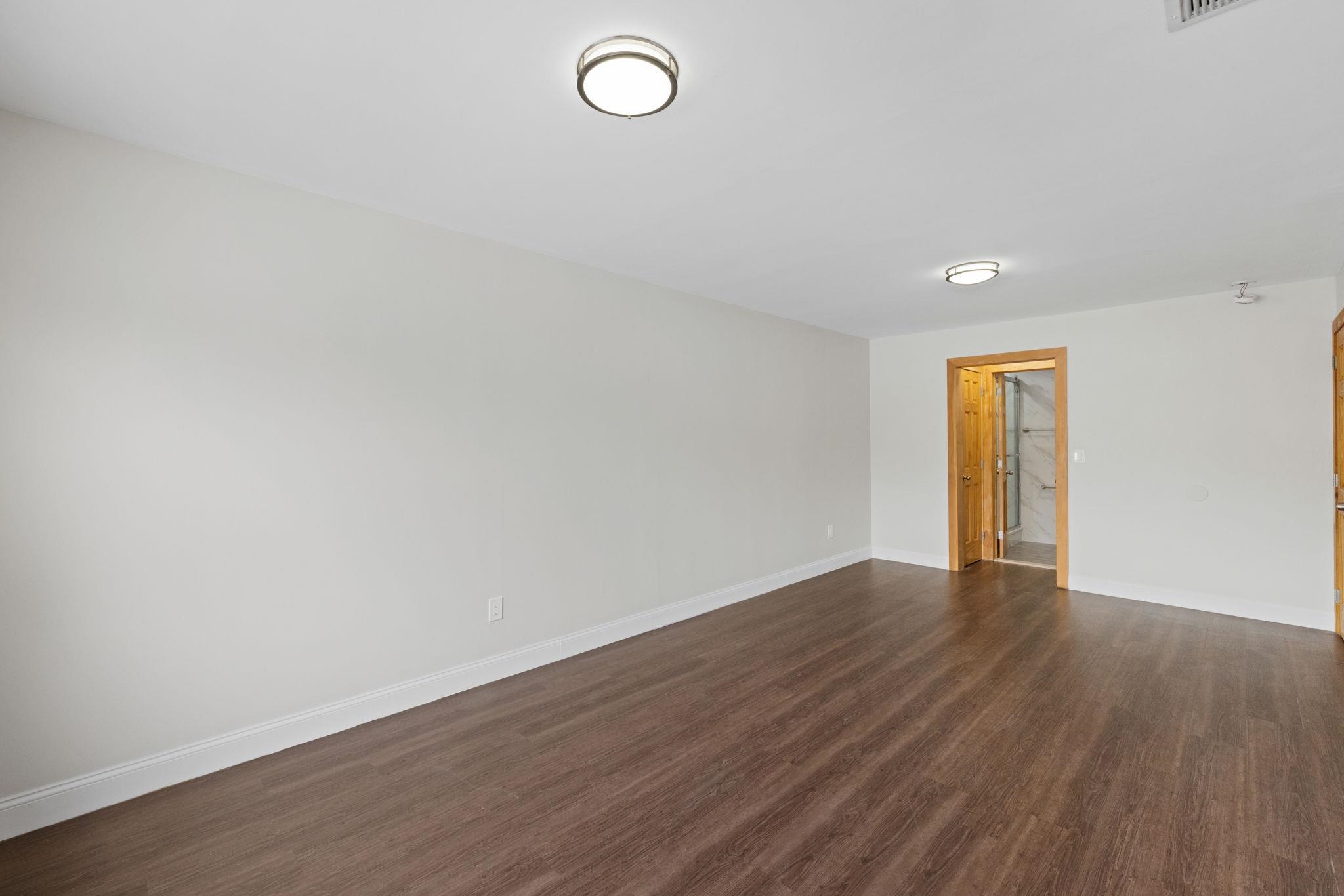 227 Franklin Ave 2 Property Photo 15