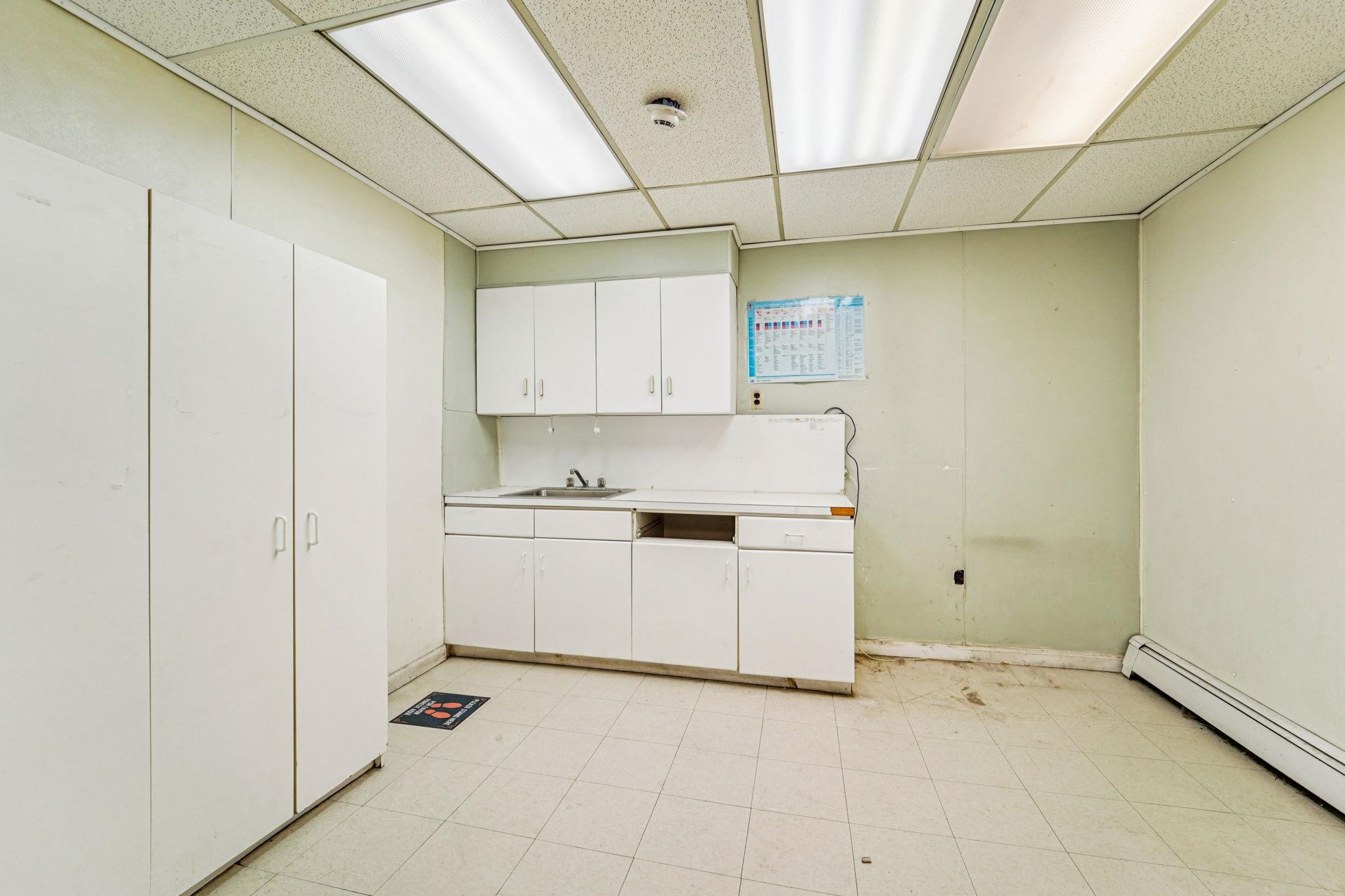 600 Kennedy Blvd Property Photo 14