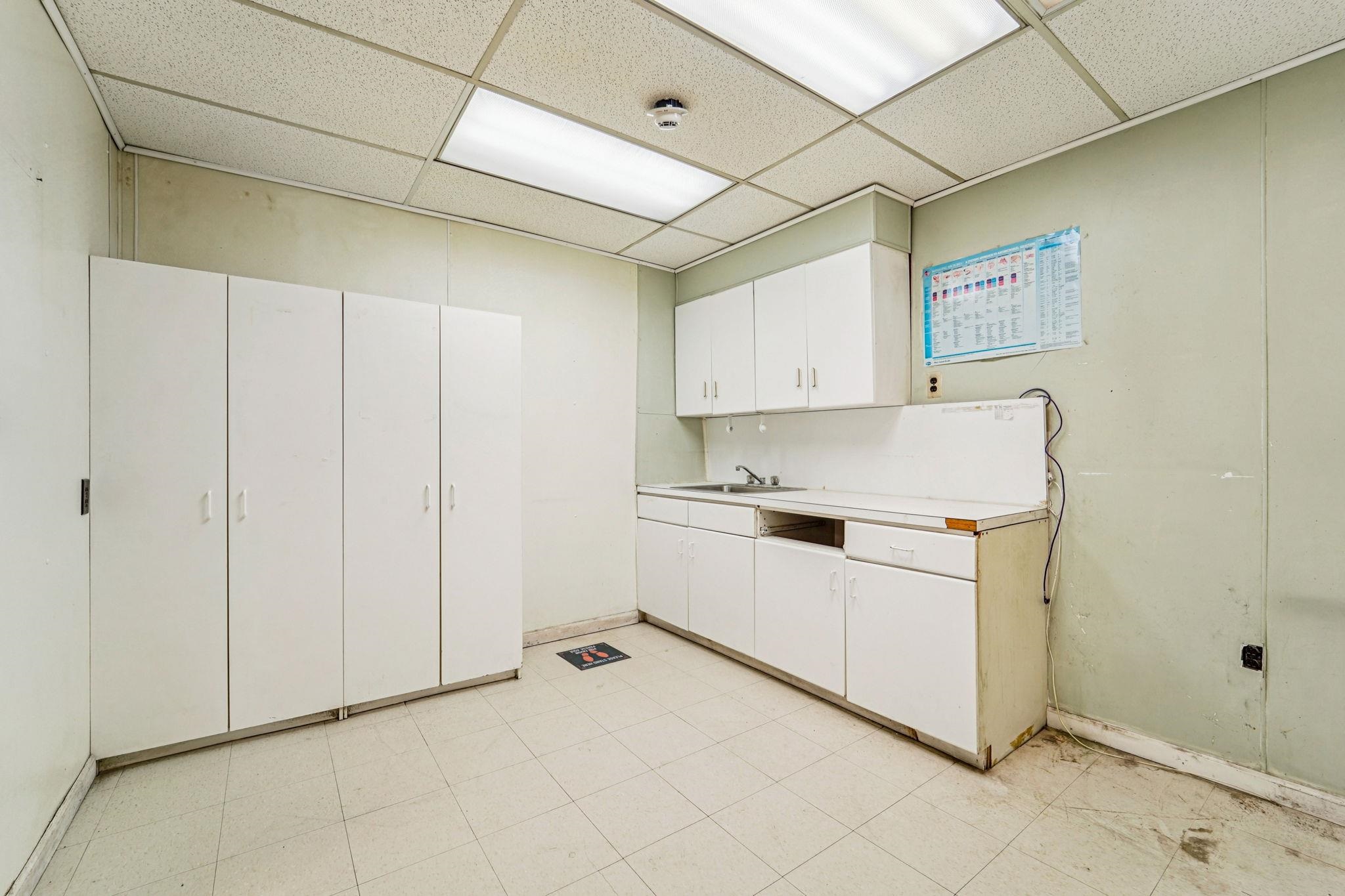 600 Kennedy Blvd Property Photo 15