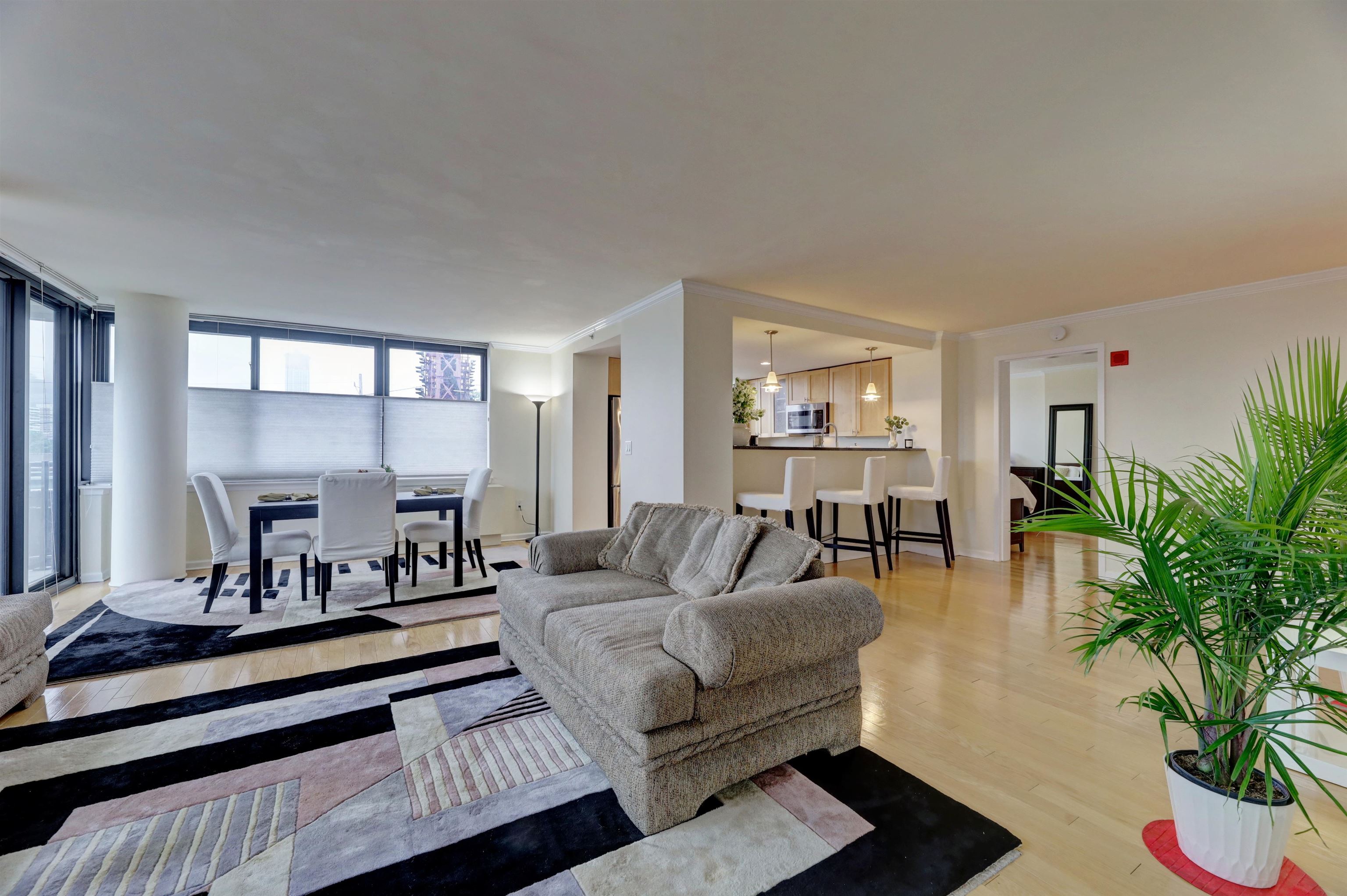 700 Grove St 3q Property Photo 5