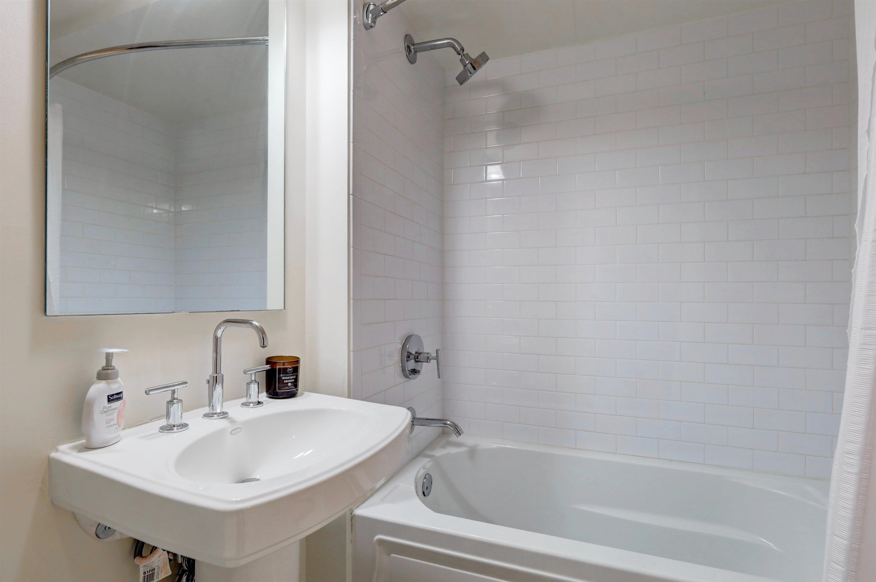 700 Grove St 3q Property Photo 18