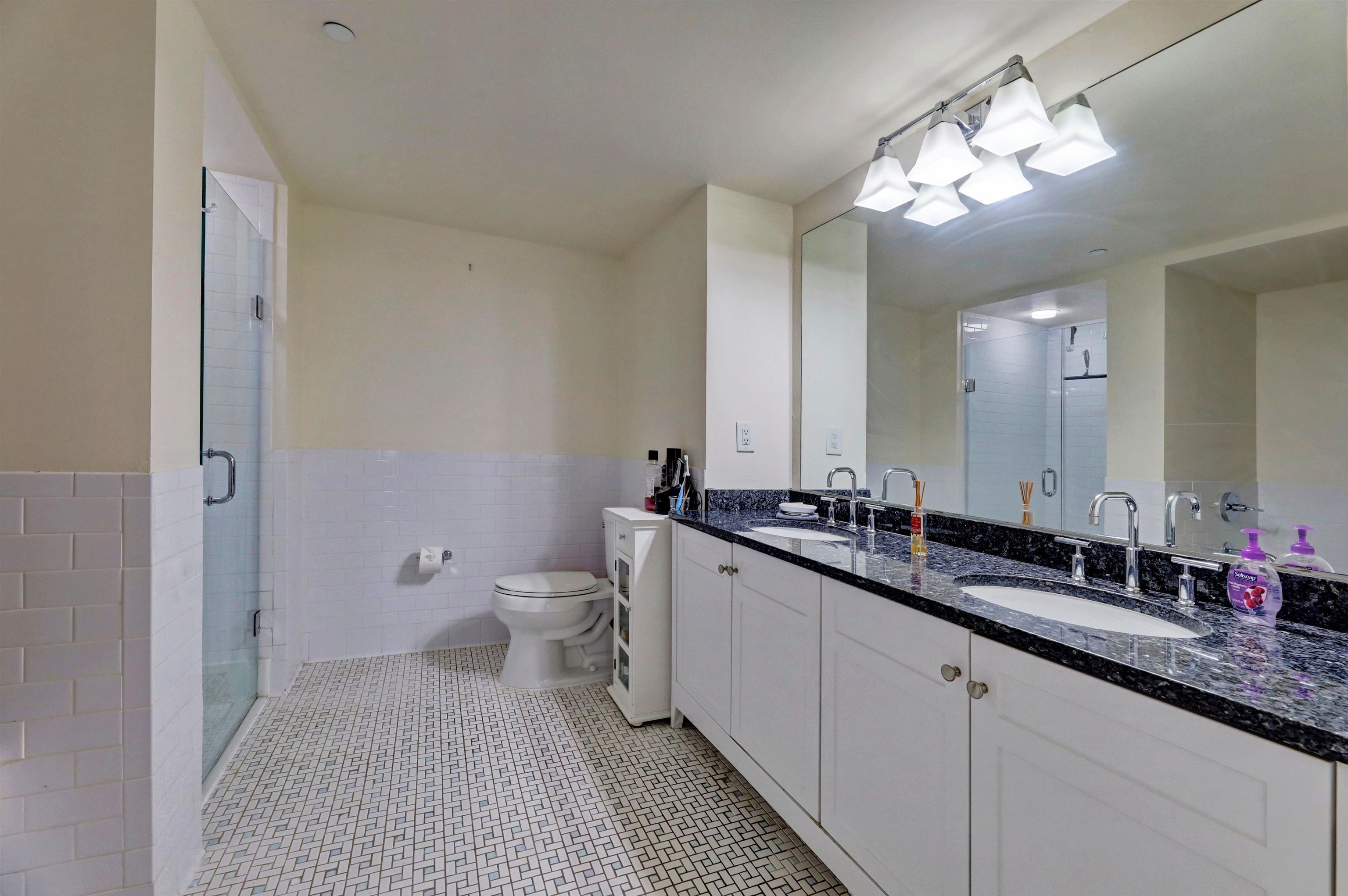 700 Grove St 3q Property Photo 23