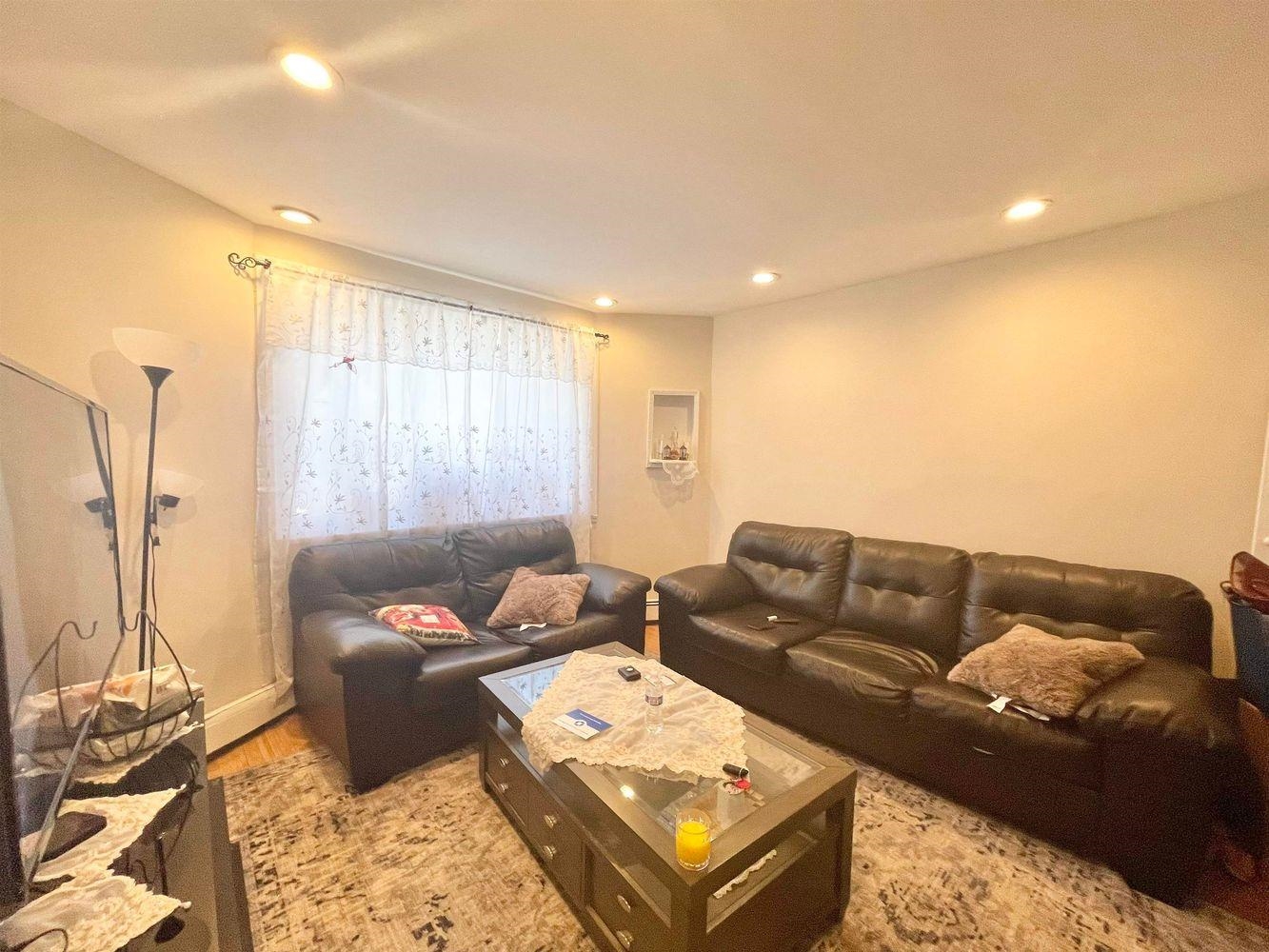 133 Avenue B Property Photo 3