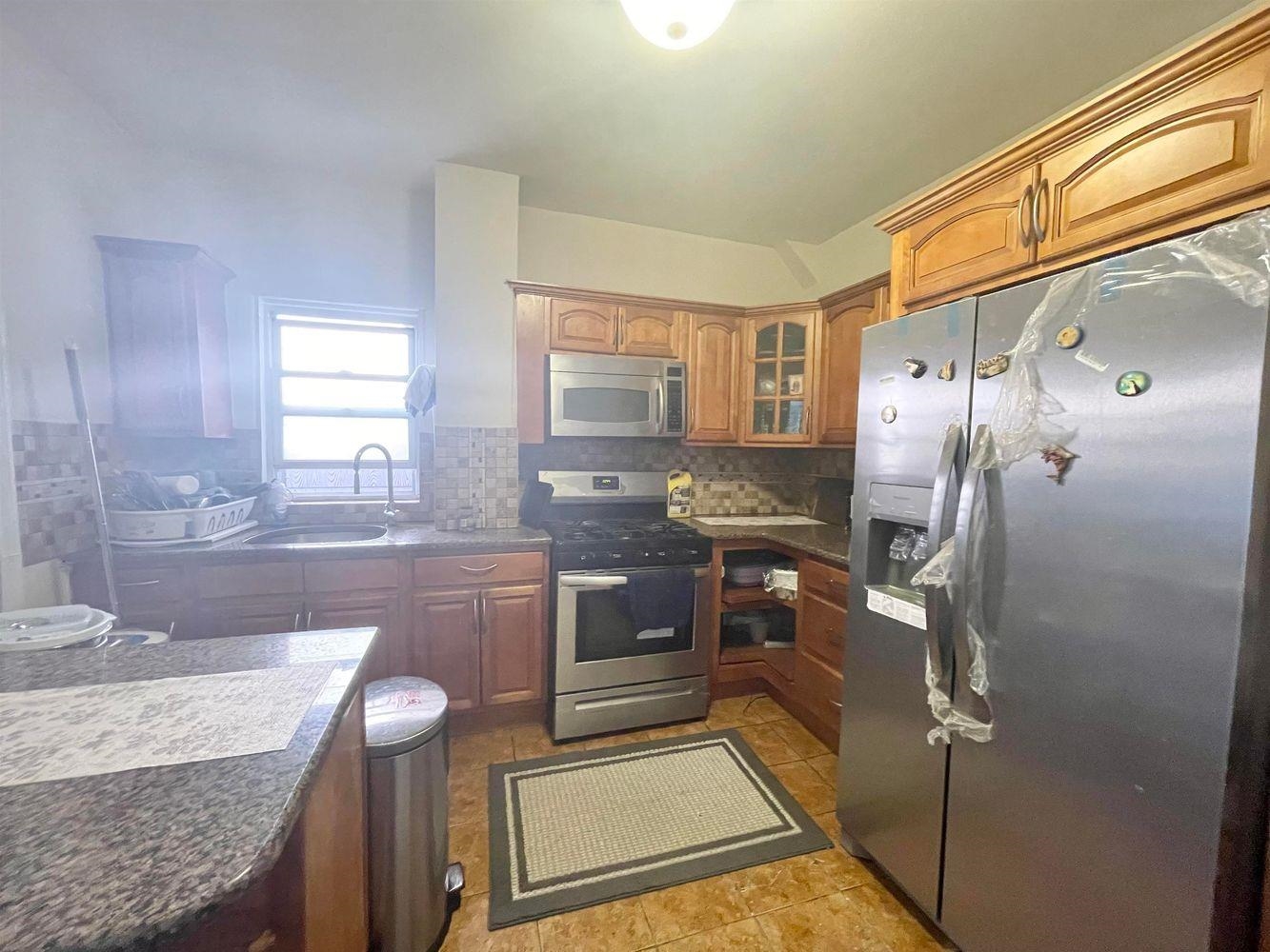 133 Avenue B Property Photo 7